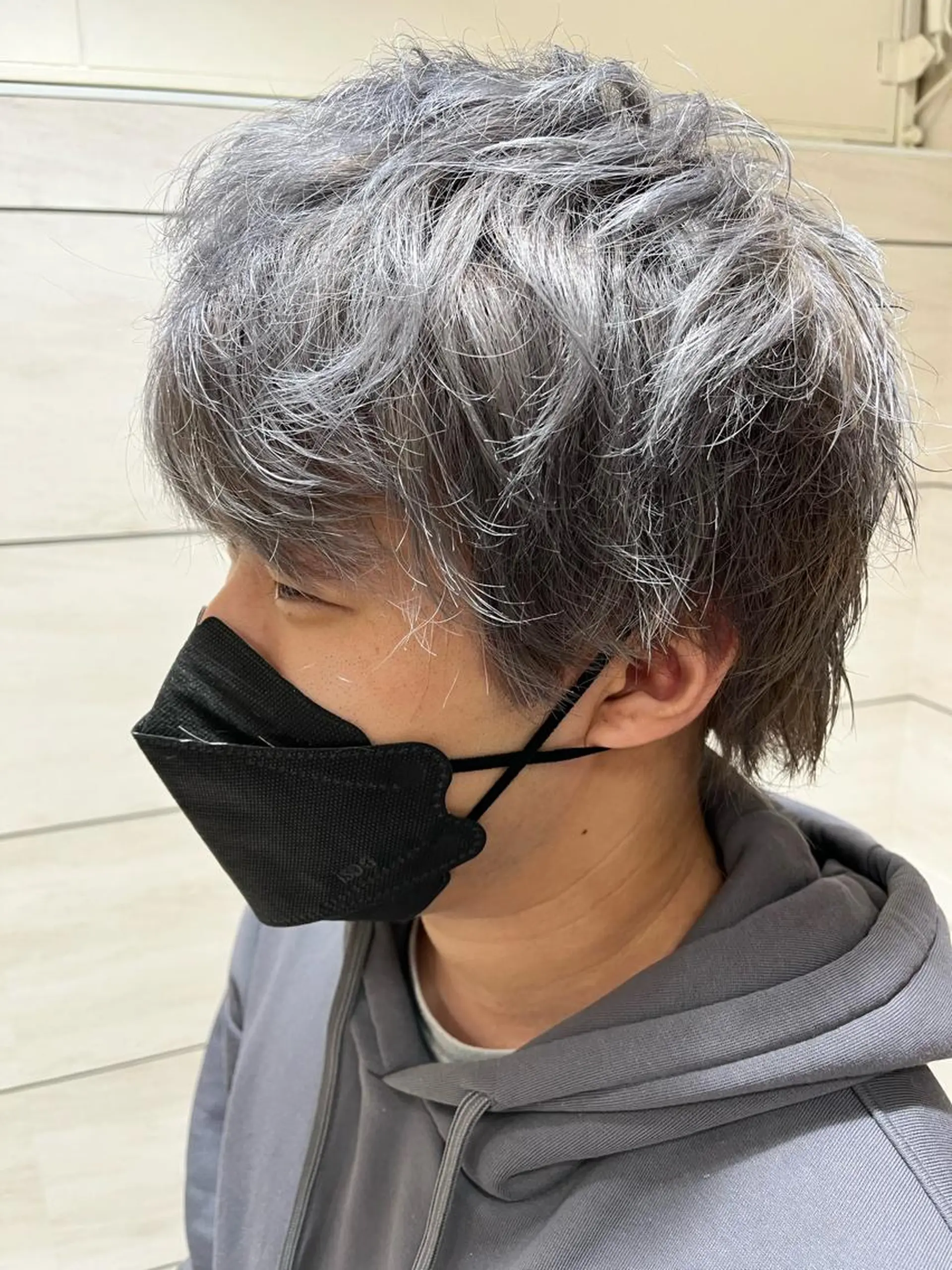 ショート カラー メンズ メンズブリーチ ブリーチ シルバー noll【今池駅前】 池田碧花のヘアスタイル