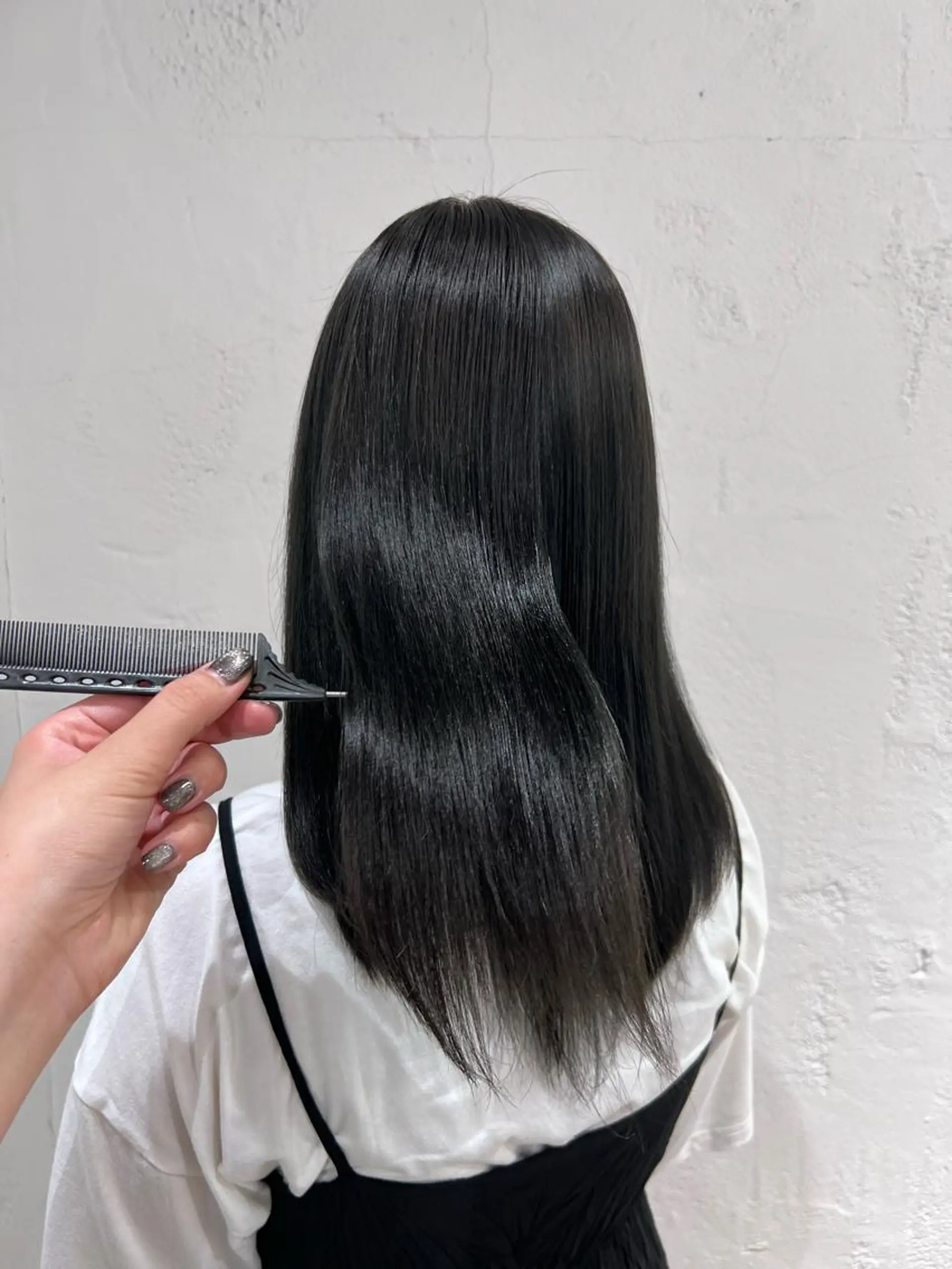 セミロング カラー カット ヘアカラー トリートメント karin🌛ボブ／ 透明感たっぷりカラーのヘアスタイル