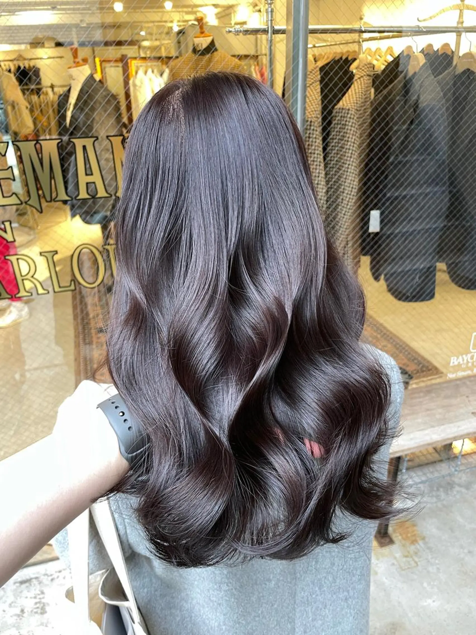 セミロング カラー 寺山 佳貴のヘアスタイル