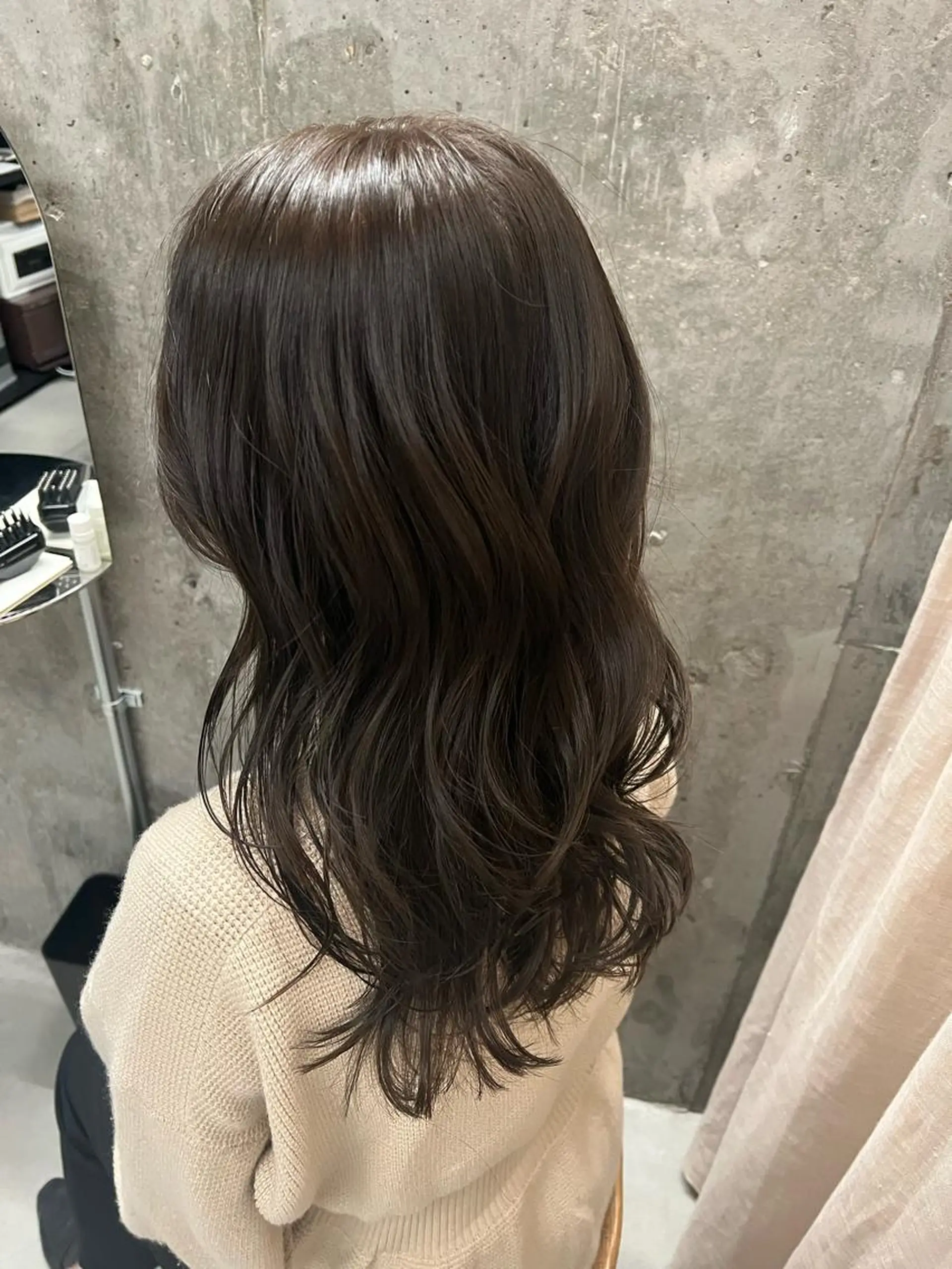 セミロング 宇野愛華∕ パーマスタイルのヘアスタイル