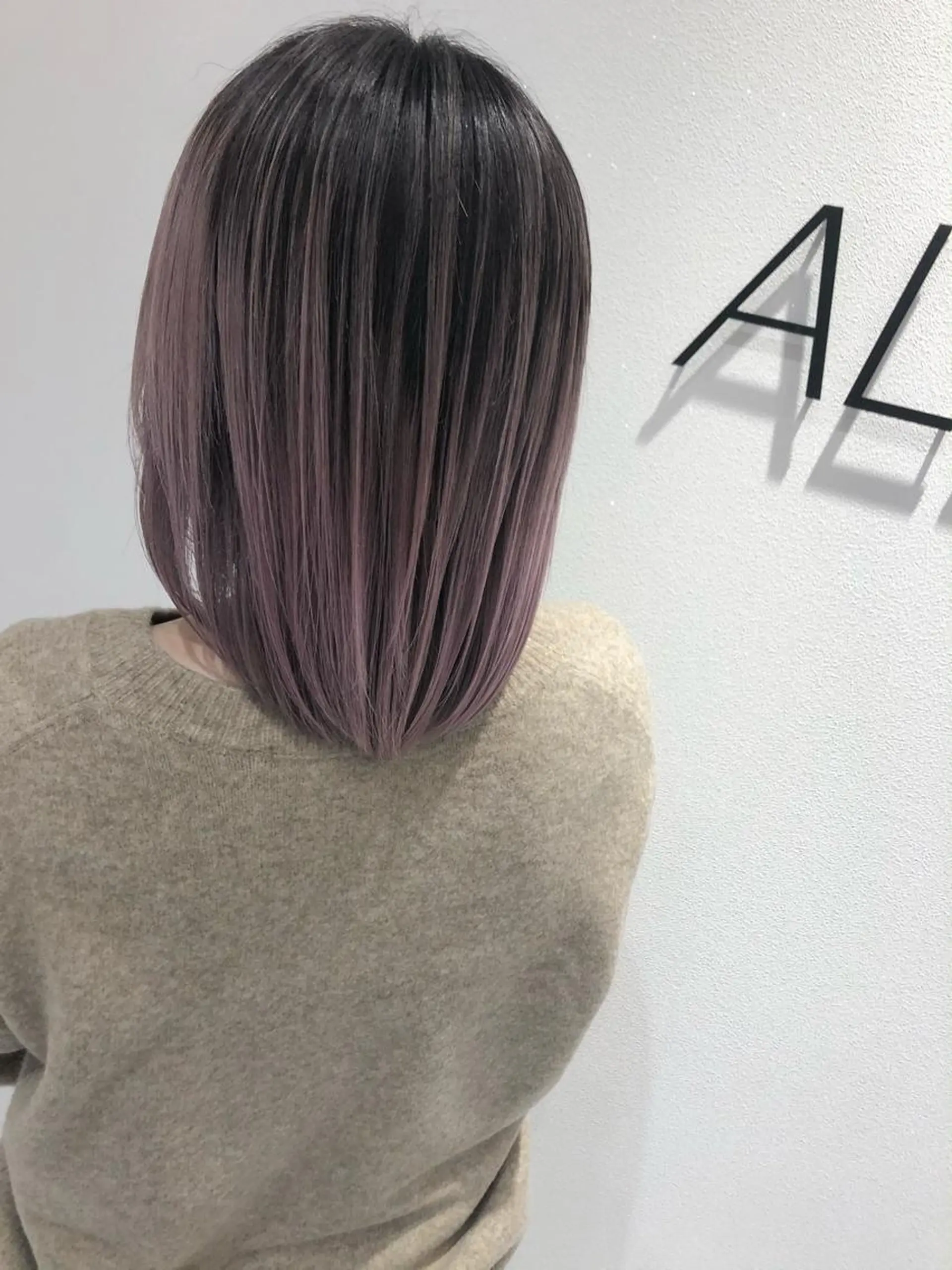ミディアム カラー バレイヤージュ レイヤーカット ALLY/廣瀬 眞子のヘアスタイル