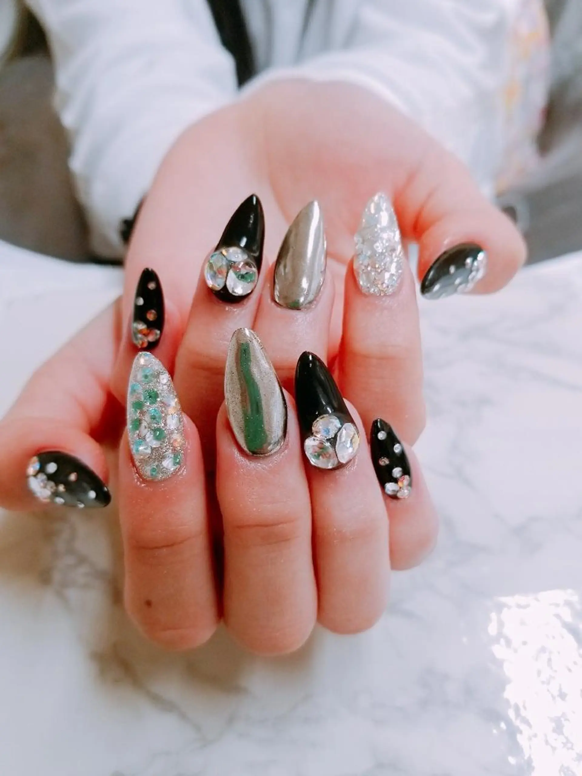 ネイル 河野ちえ (雑誌掲載サロン)のネイルデザイン