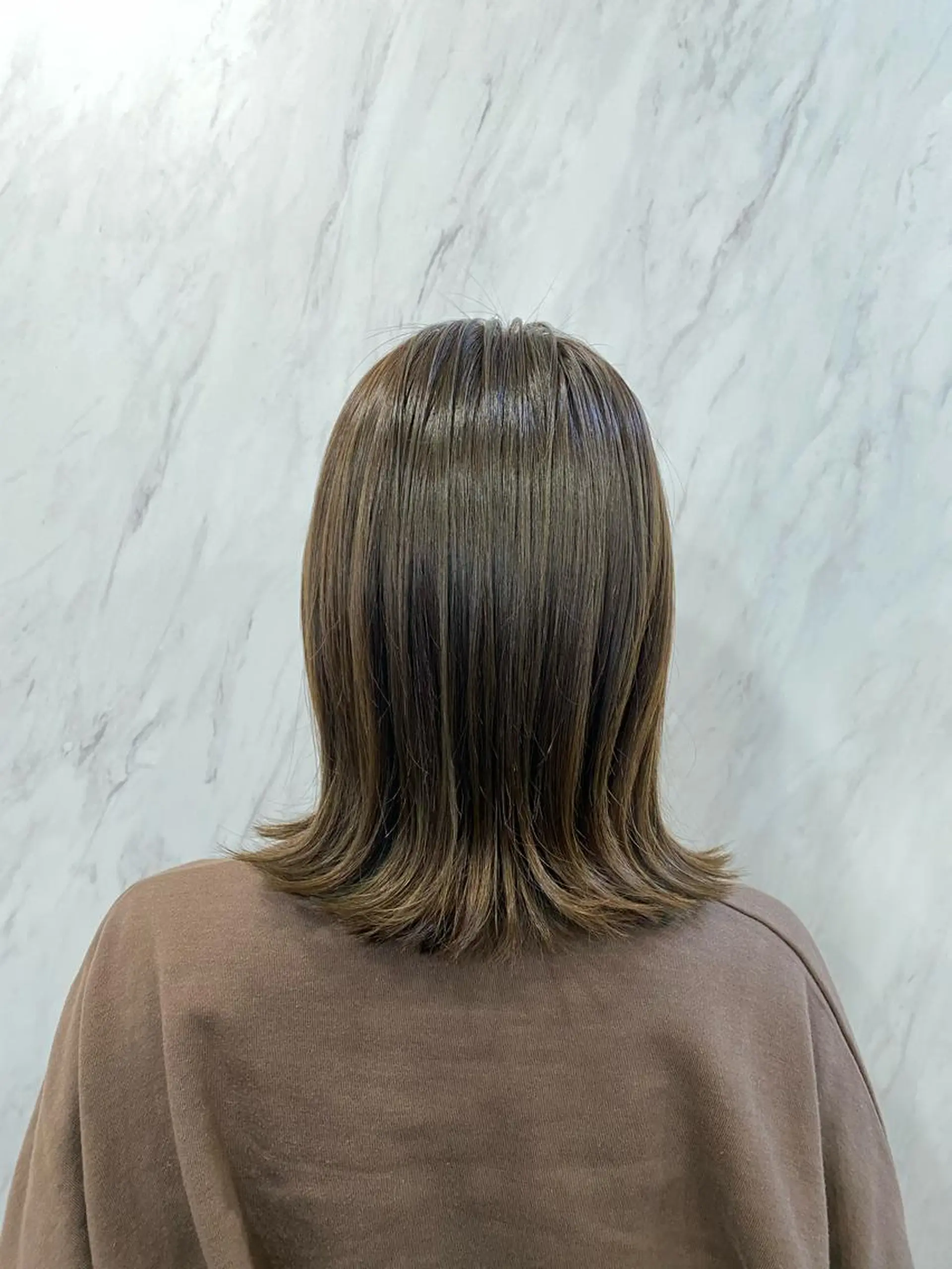 ミディアム カラー カット ヘアカラー roygbiv ✨髪質改善✨美髪✨のヘアスタイル