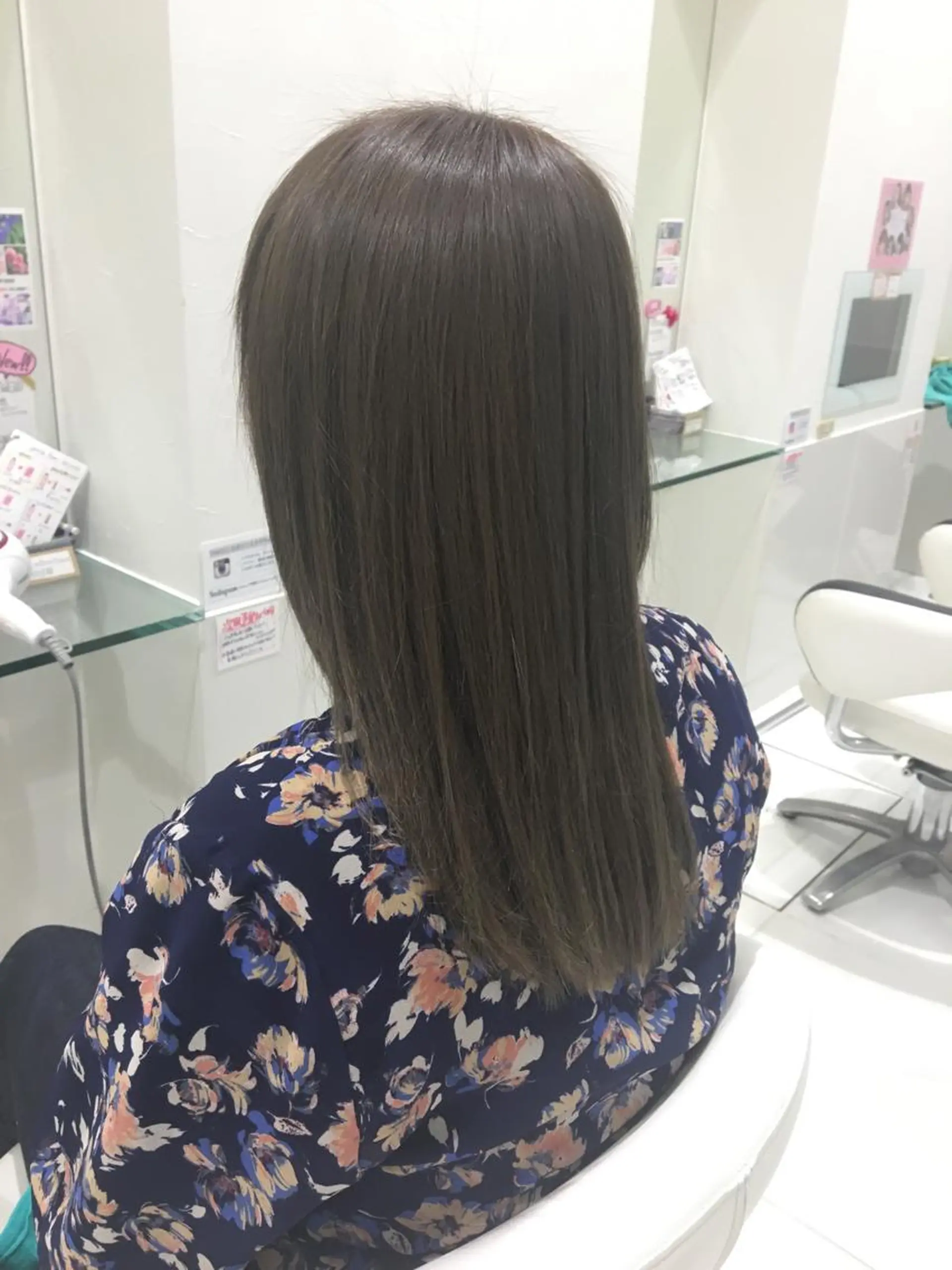 カラー MERu/高橋裕之 /レイヤー/艶カラーのヘアスタイル