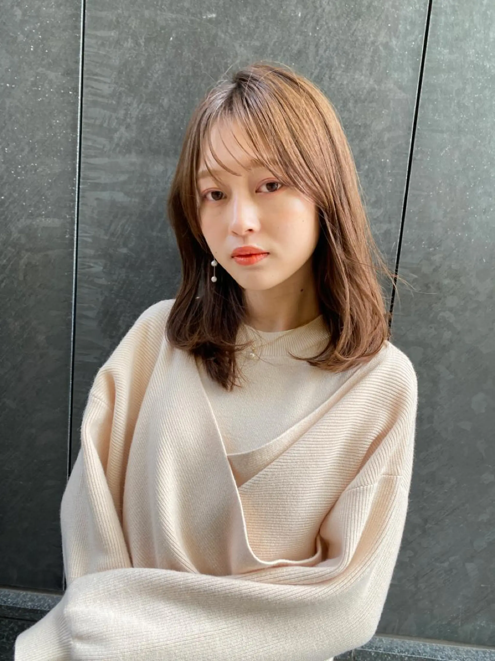 ミディアム レイヤーカットのプロ 大人ヘア宮森貴志のヘアスタイル