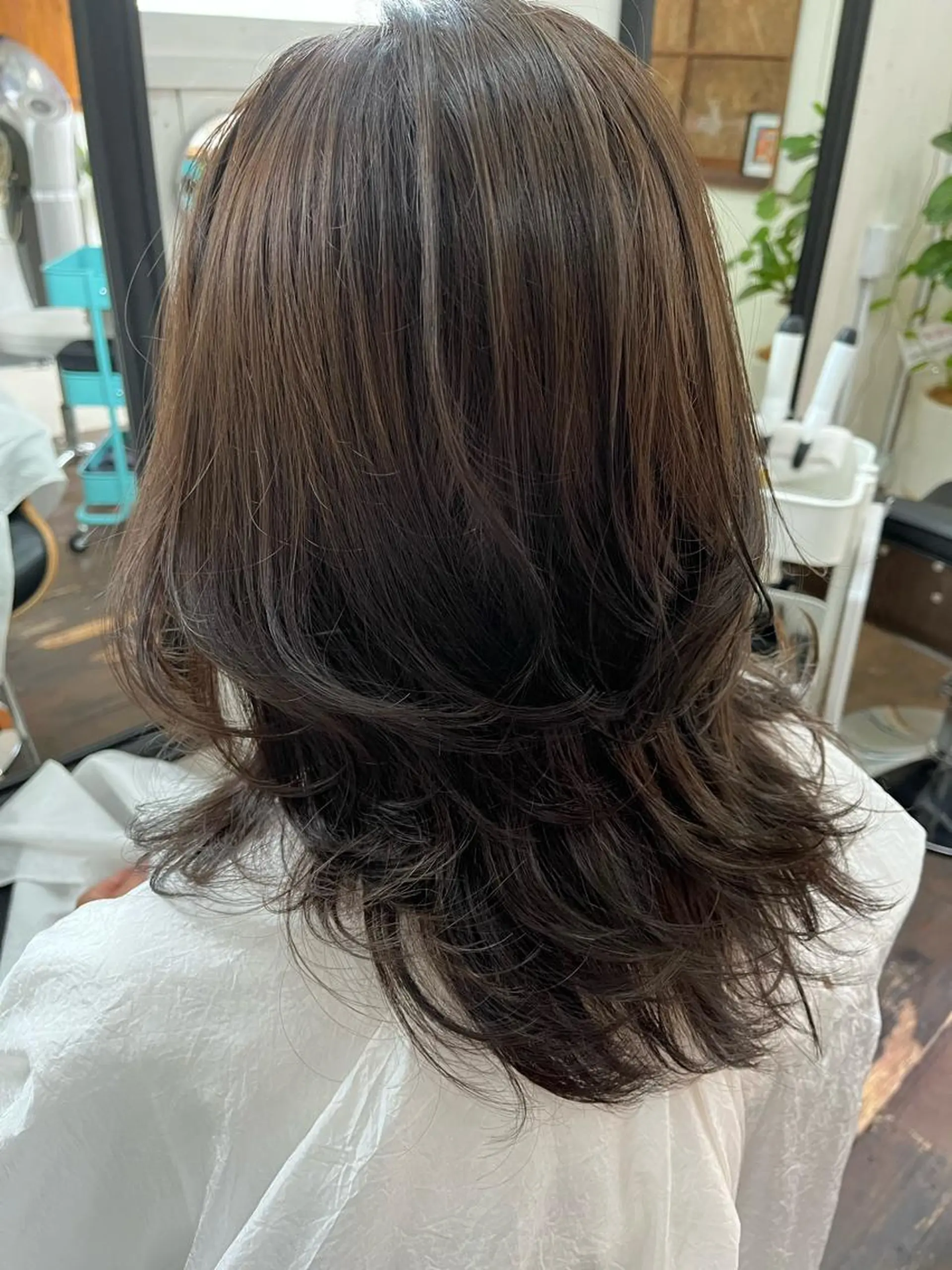 ミディアム 紙屋 隼人のヘアスタイル