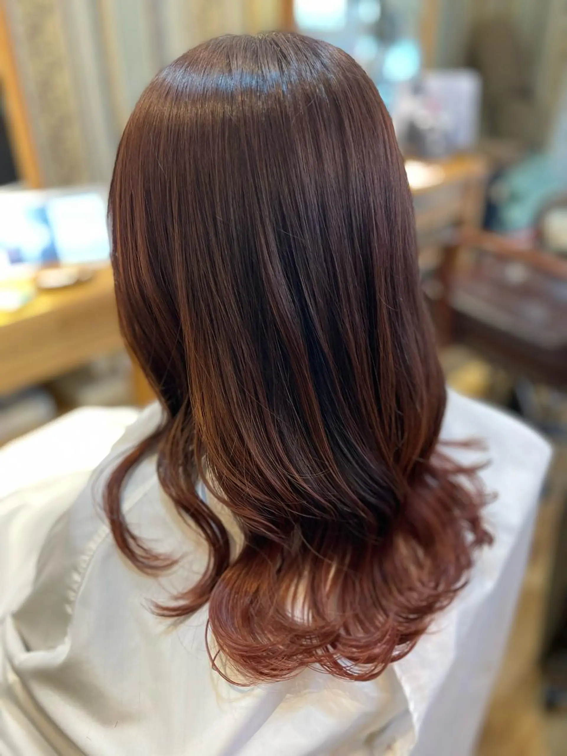 ロング ヘアカラー トリートメント 佐藤 美幸のヘアスタイル