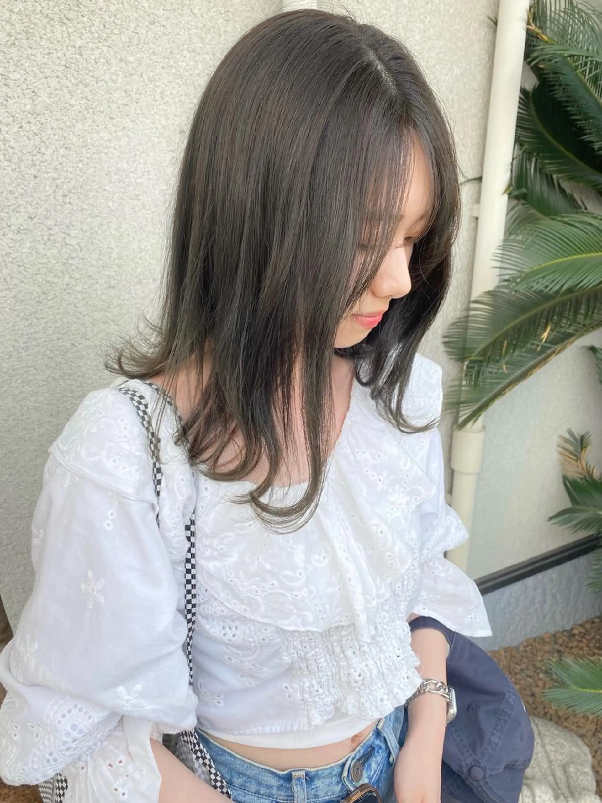 セミロング カラー 透明感カラー ハイライトカラー ハイライト カット ヘアカラー トリートメント 桑原 菜摘のヘアスタイル