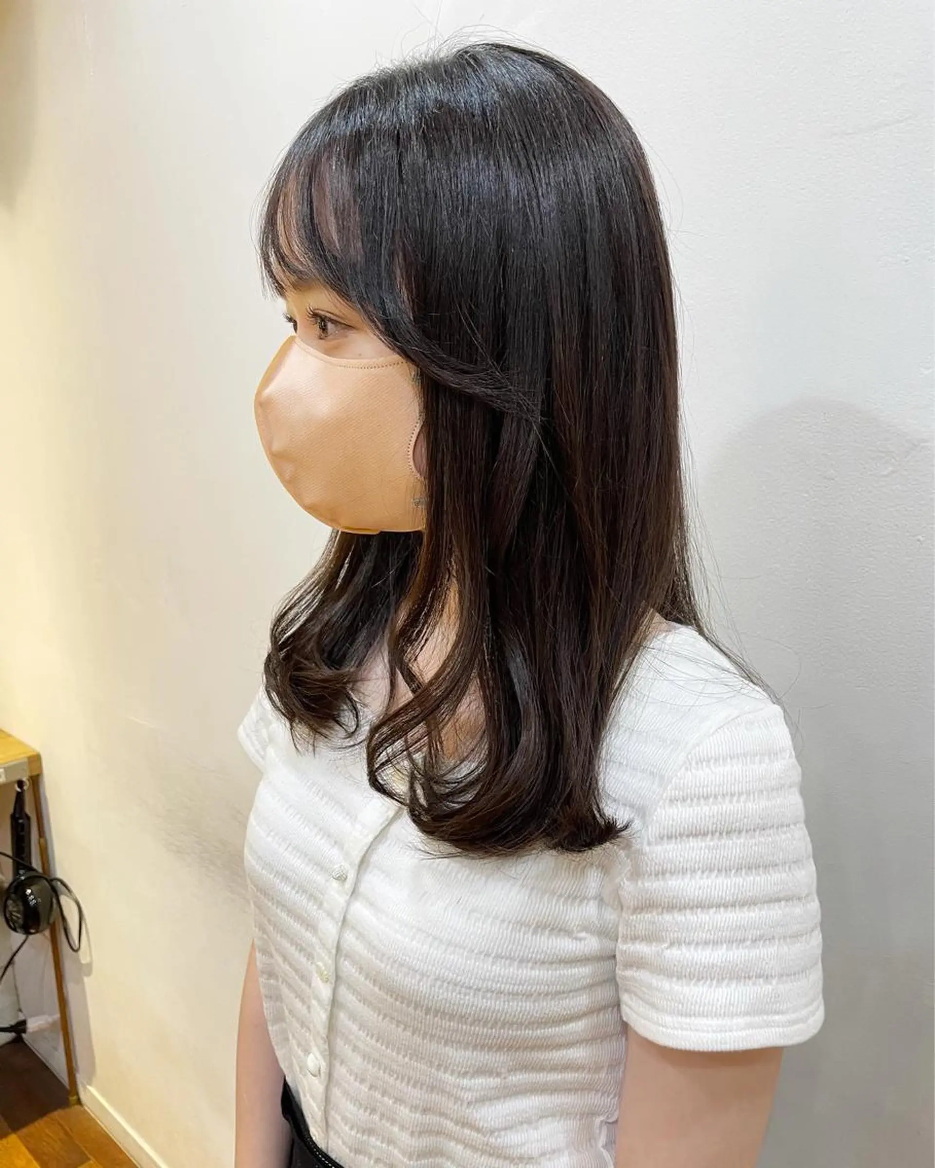 セミロング カラー あずまぐち めぐみのヘアスタイル