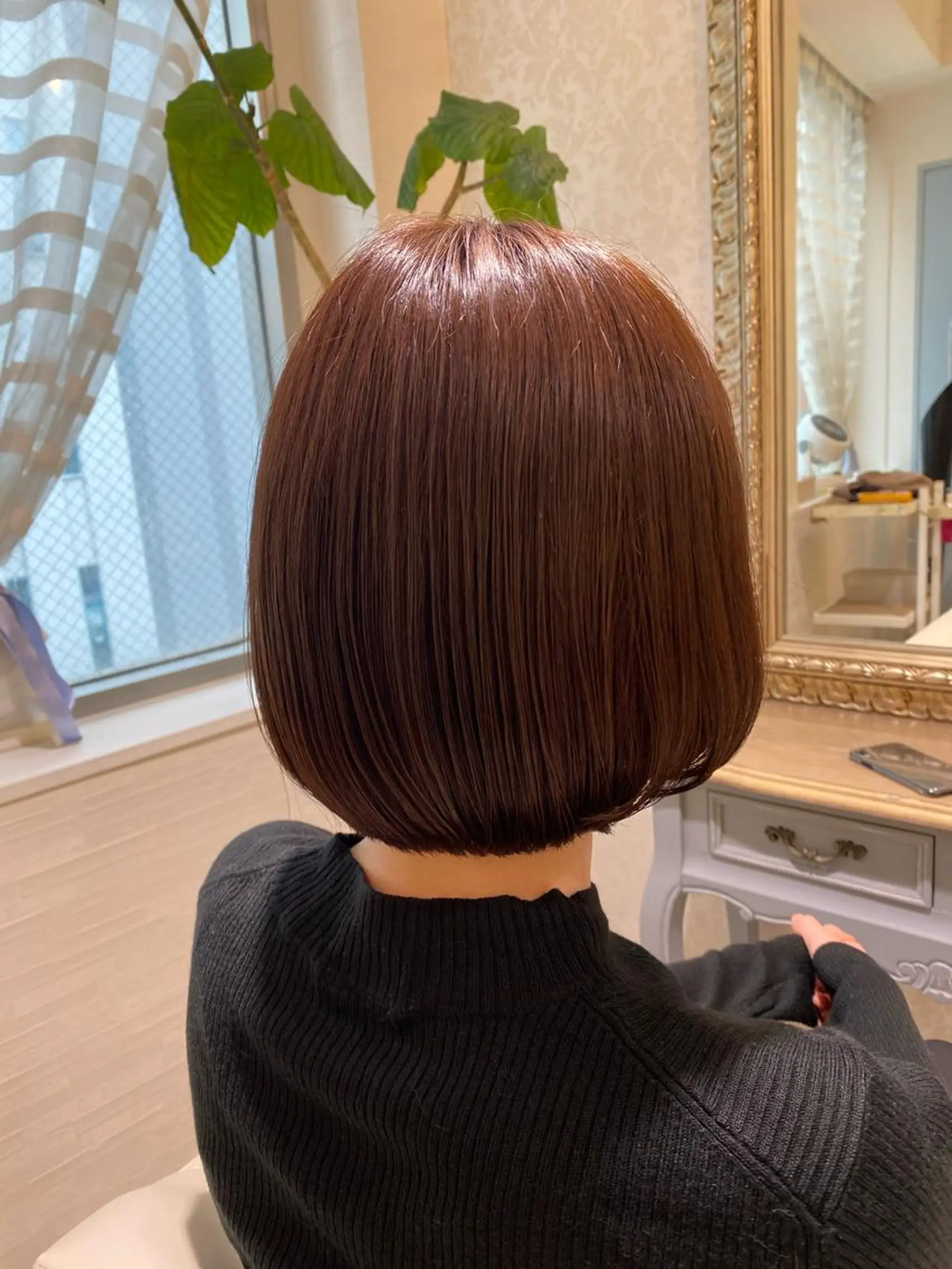 ショート カラー うたな .のヘアスタイル