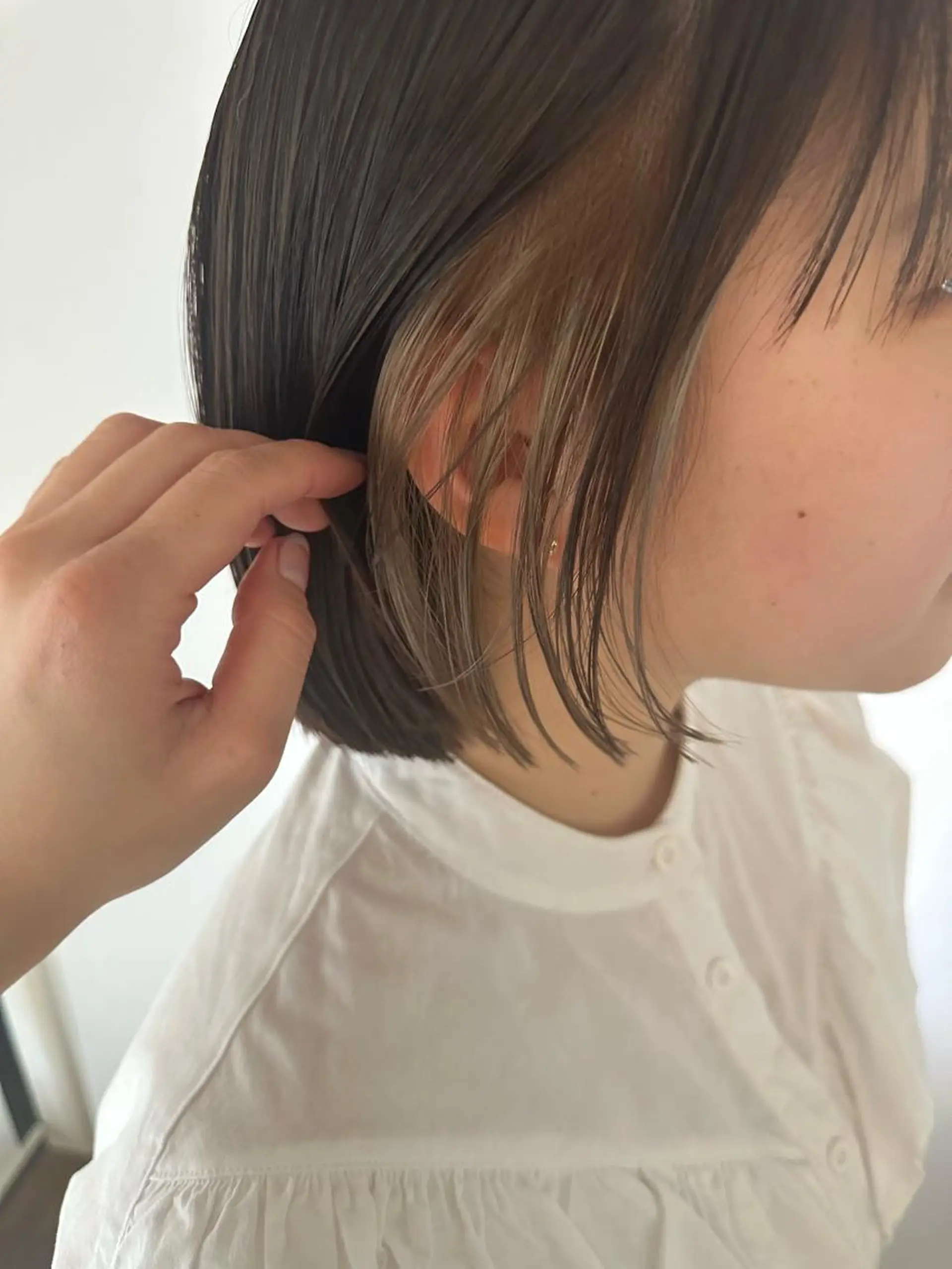 ショート カラー インナーカラー ヘアカラー 小野江 祐李のヘアスタイル