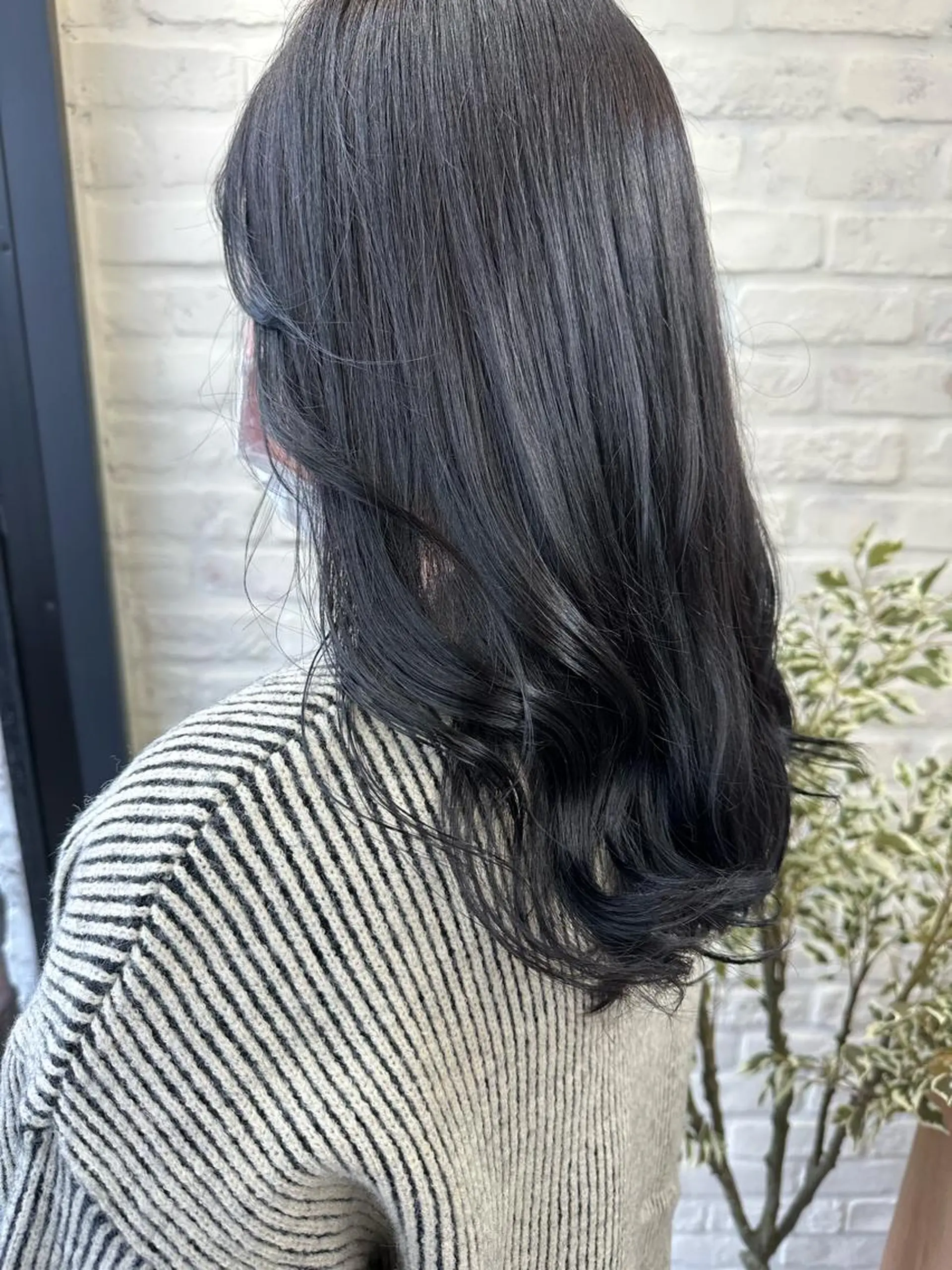 セミロング アッシュ ヘアカラー 🌈トップデザイナー 金沢駅近nanamiのヘアスタイル