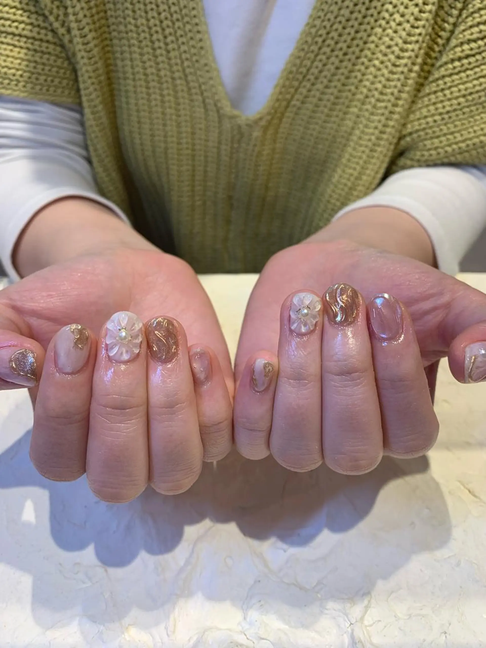 ネイル ぷっくりネイル マキノ ユイのネイルデザイン