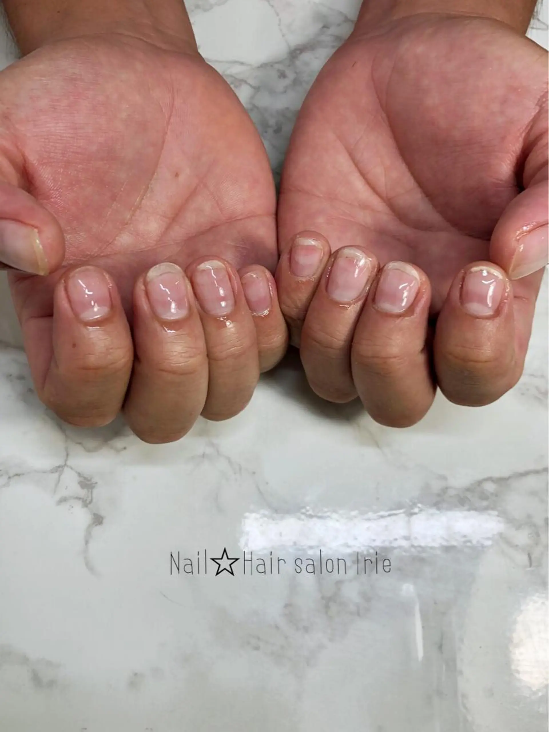 ネイル ハンドネイル ハンドケア 與儀 知佳のネイルデザイン