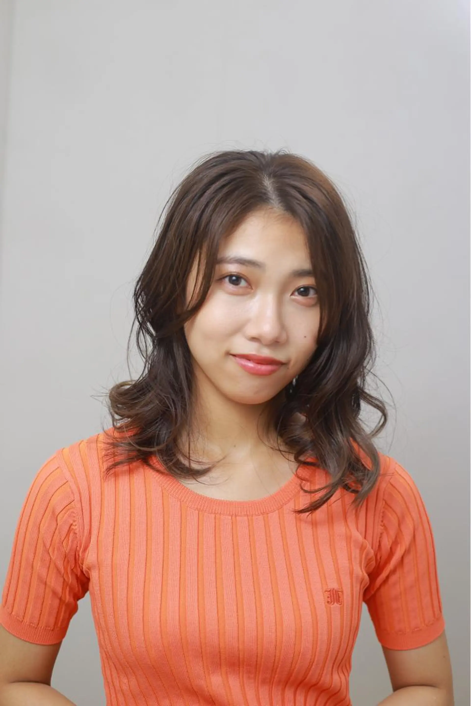 ミディアム ハイライト 佐野 寛のヘアスタイル