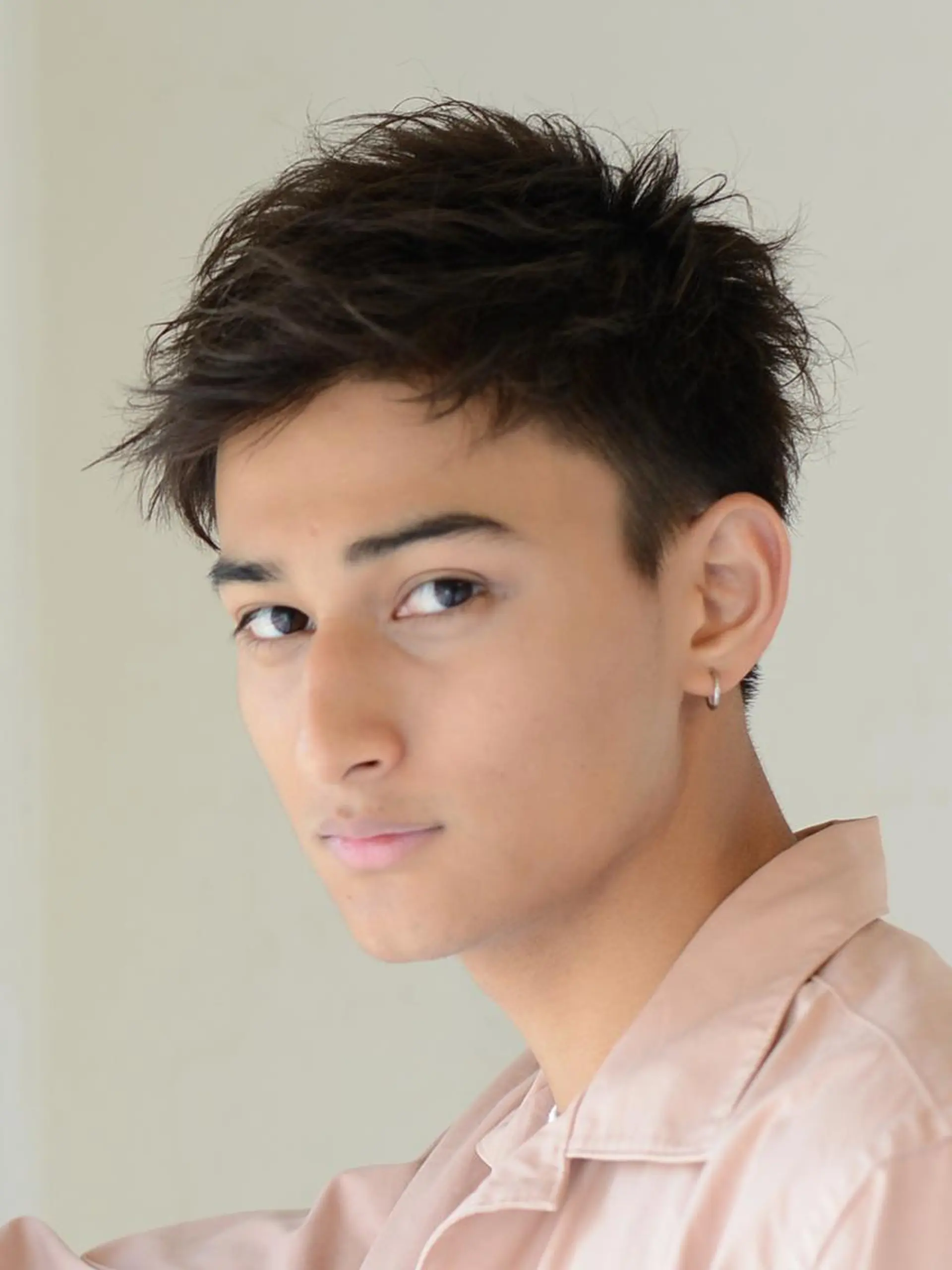 ショート メンズ ヘアカラー 倉橋 俊輔のヘアスタイル