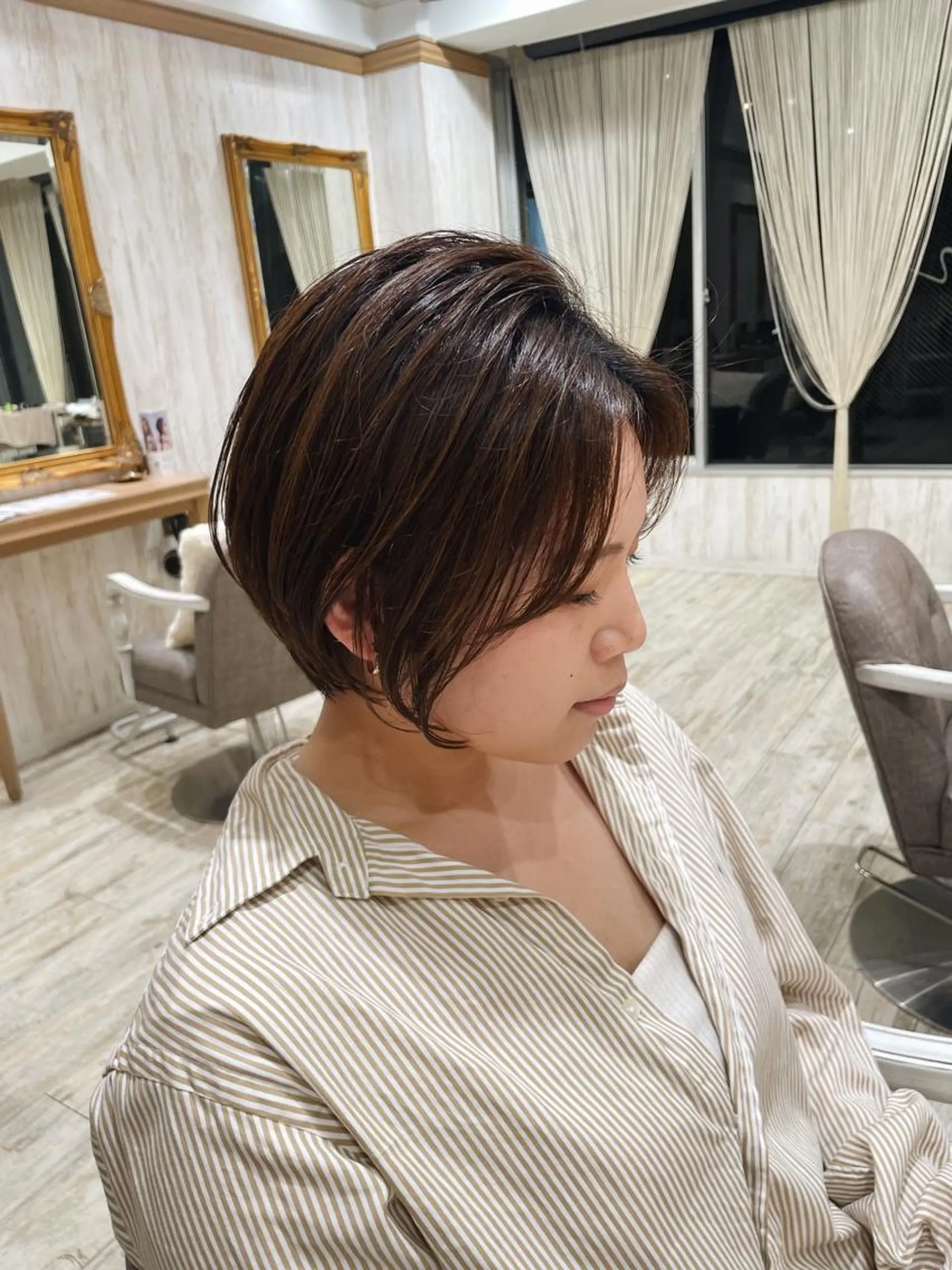ショート 小野 明日香のヘアスタイル