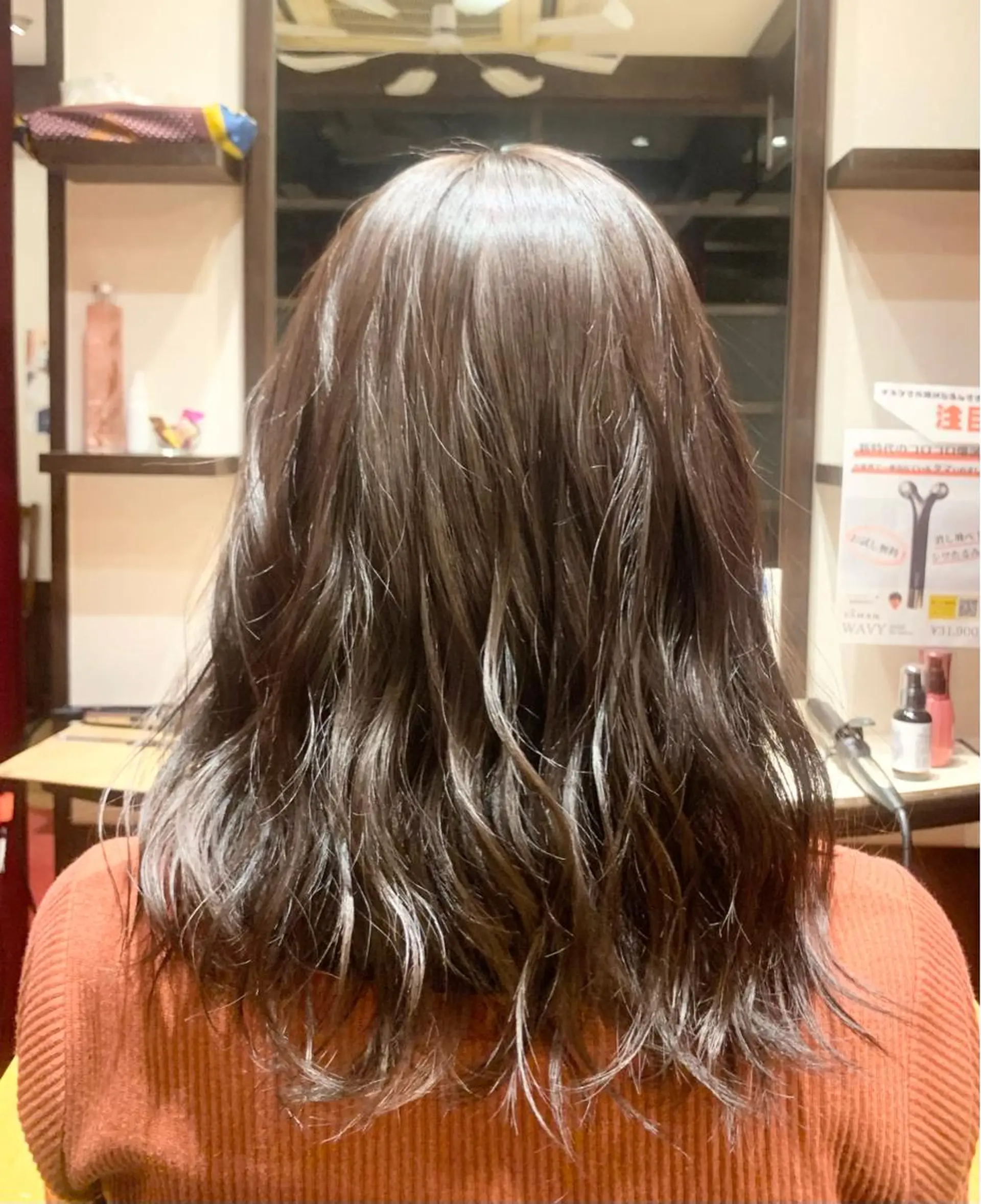 セミロング カラー 【くせ毛さんのお悩み 解決🍀】栗橋のヘアスタイル