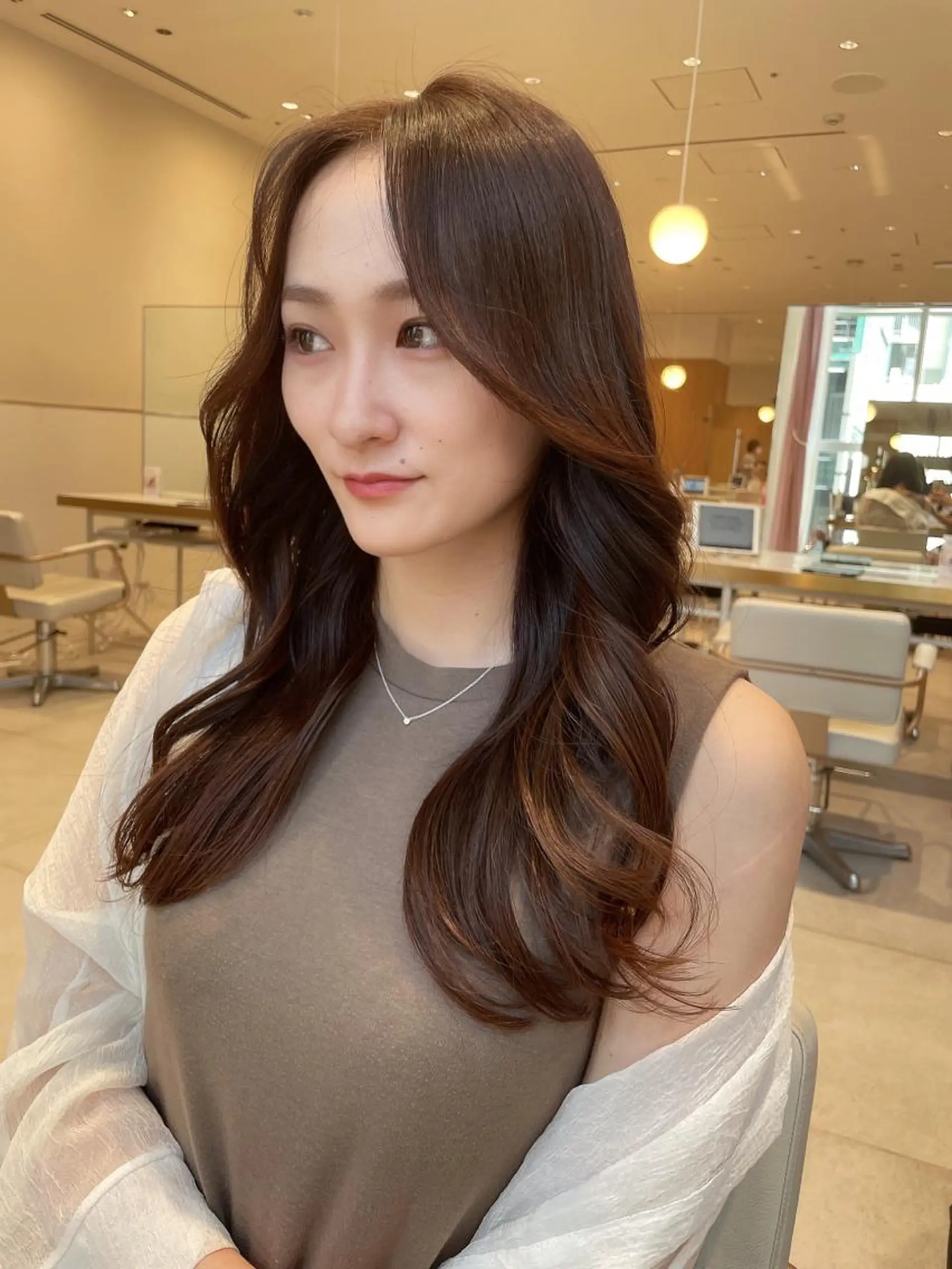 ロング カラー 🤎小顔レイヤー /ベージュ🤎友香のヘアスタイル