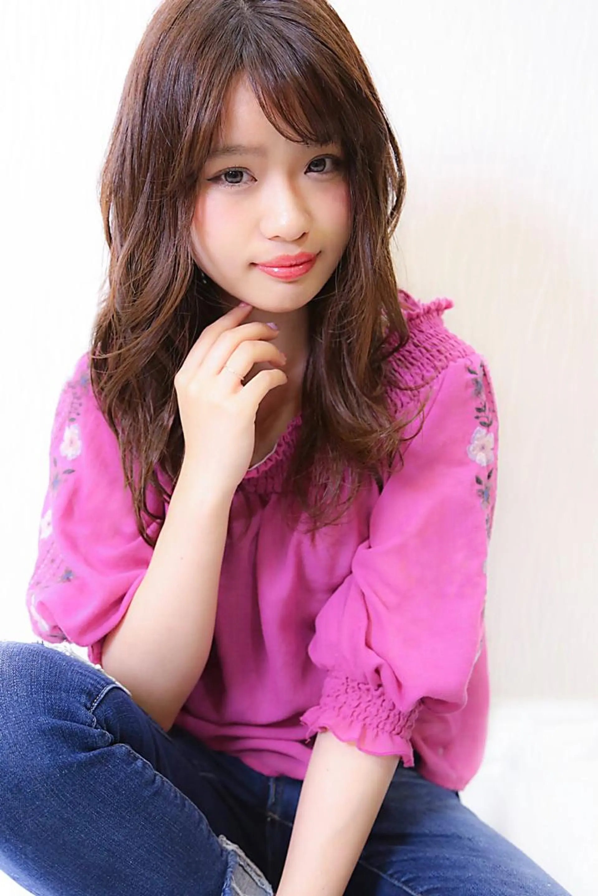 セミロング YOKOI SHINJIのヘアスタイル