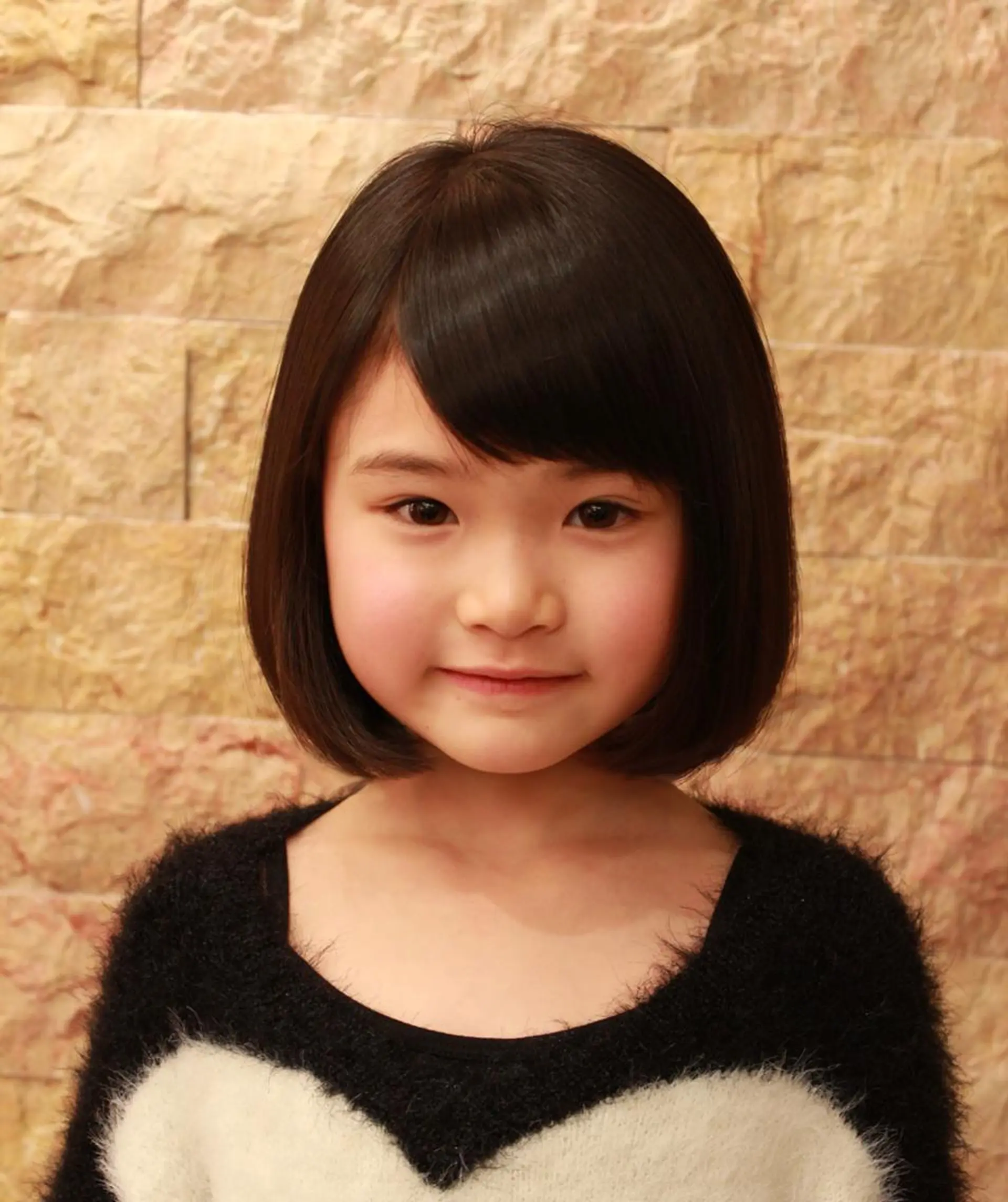 ミディアム ワンレンボブ ボブ 河内 崇純のヘアスタイル