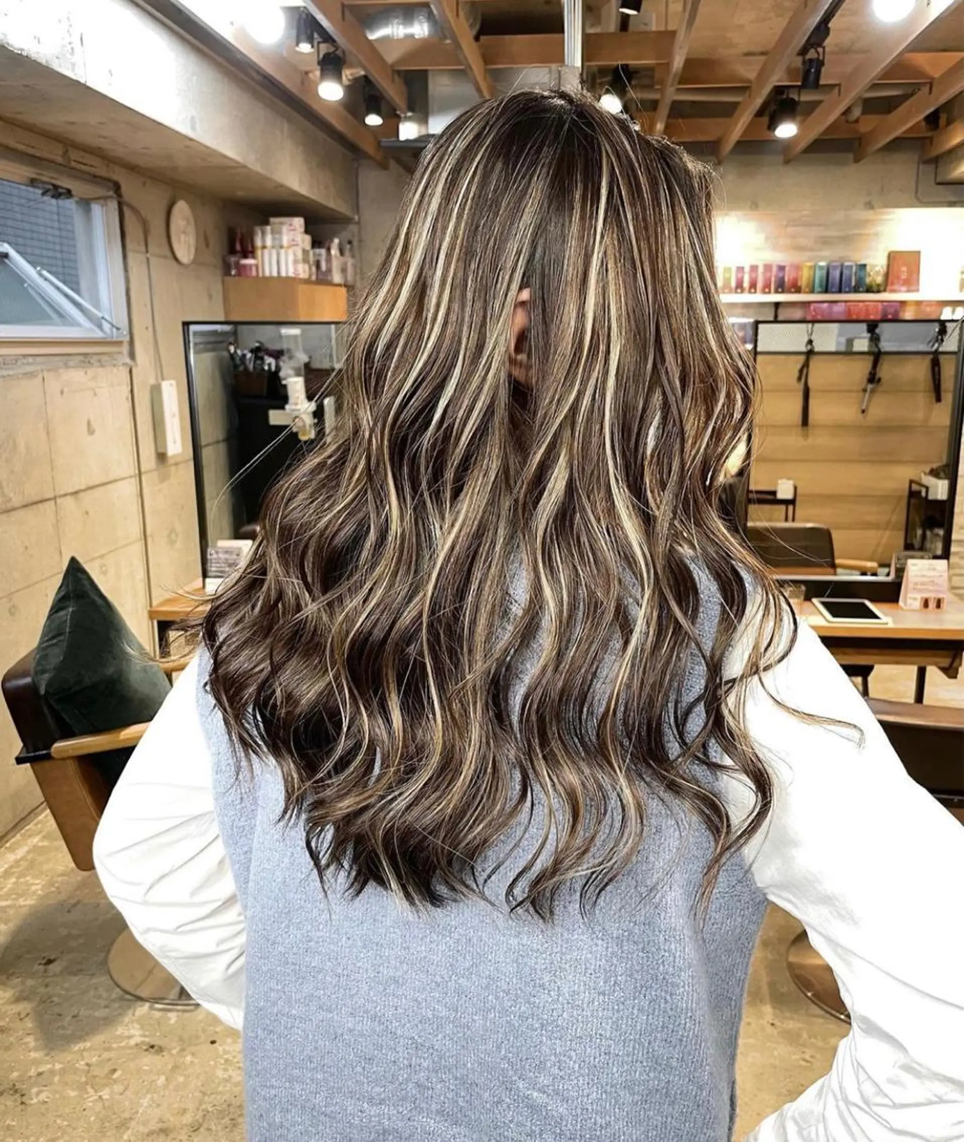 ロング 美髪/ハイライト 指名No.1KAIのヘアスタイル