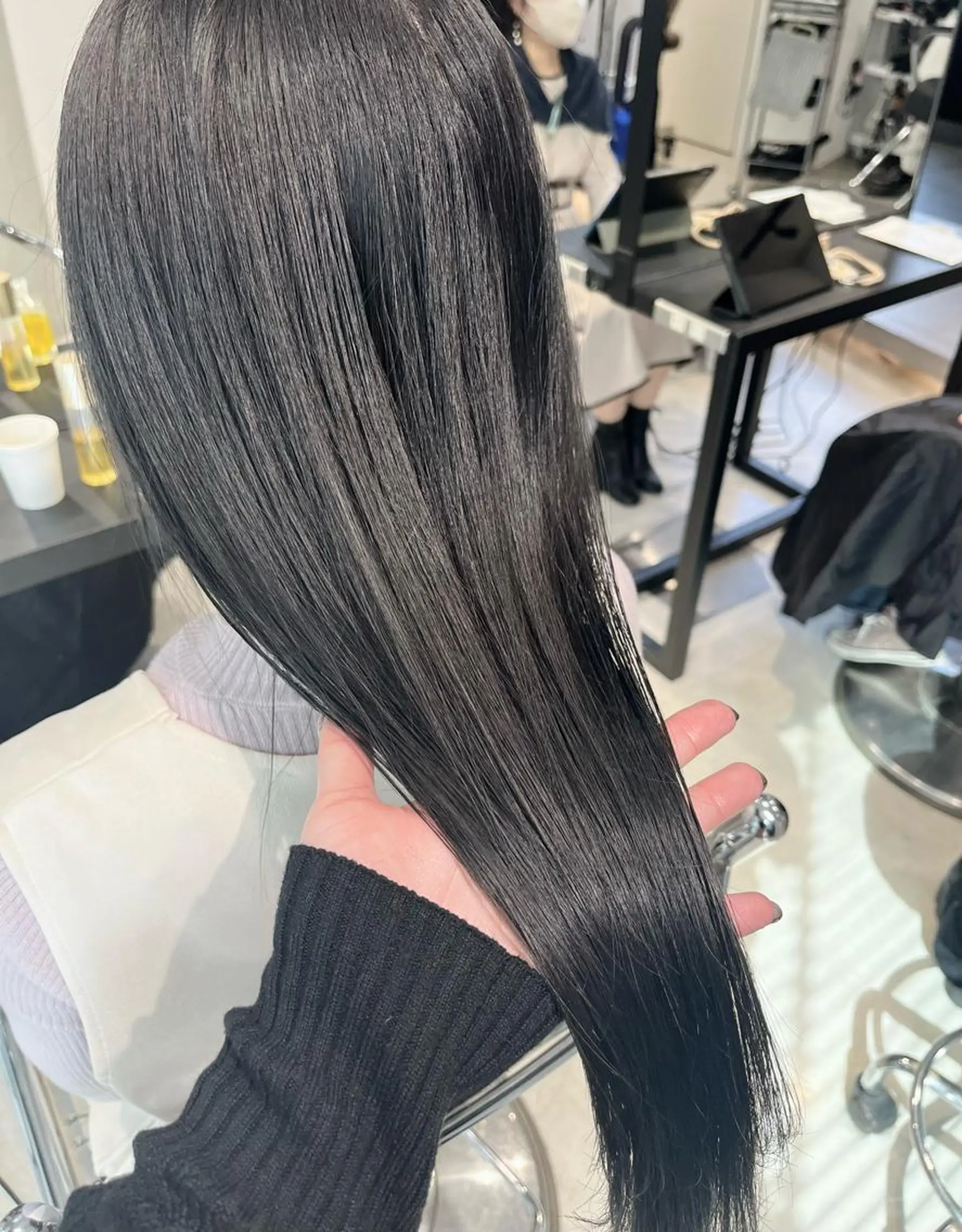 ロング カラー パーマ ヘアアレンジ カット ヘアカラー トリートメント 透明感/オリーブ/ グレージュ/YUKAのヘアスタイル