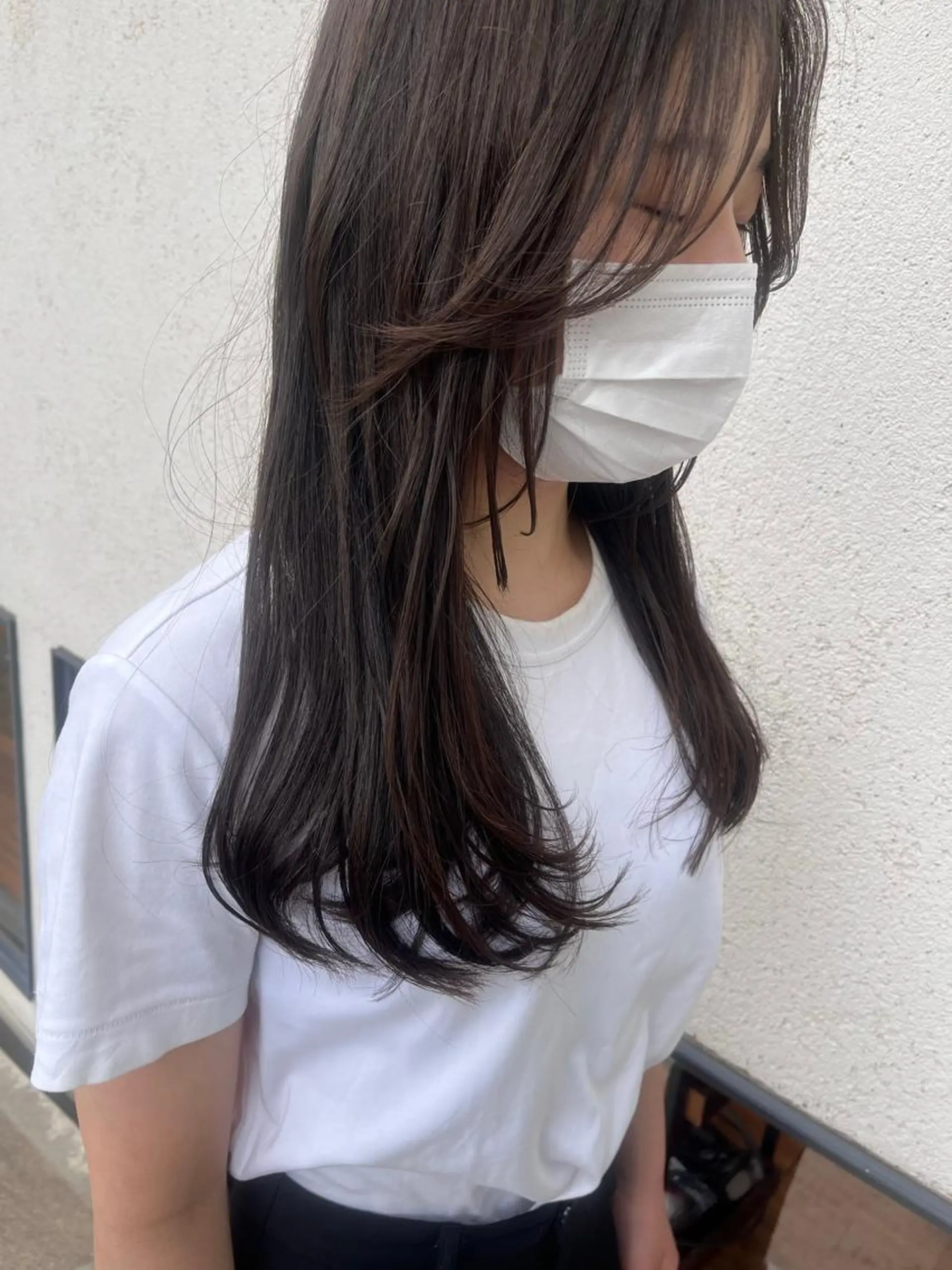 ロング ロングレイヤー レイヤーカット ロング 艶髪／レイヤーカット 塚越　紗菜のヘアスタイル