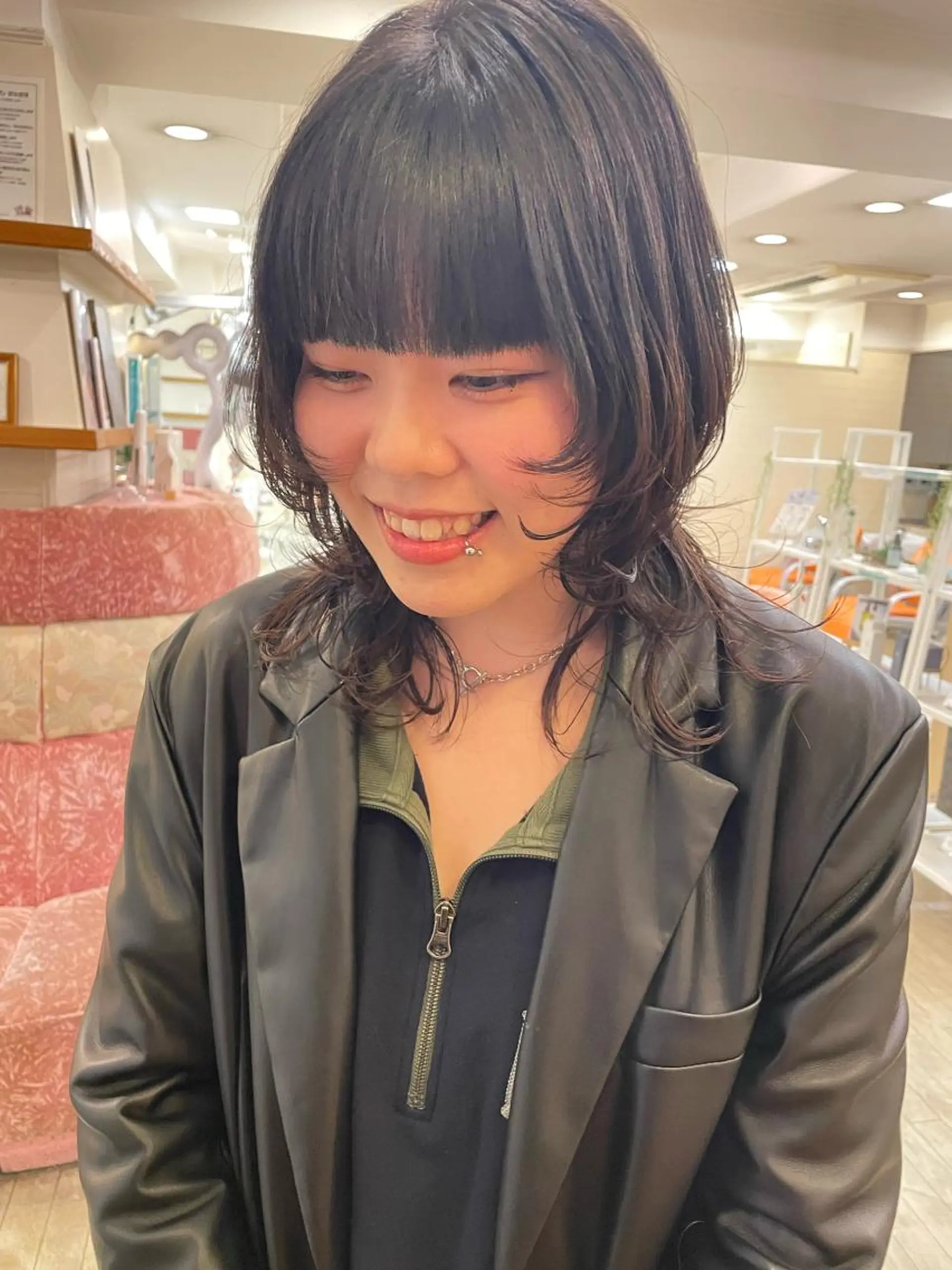 セミロング 顔まわりレイヤー レイヤーカット ウルフカット 🐺高椋 海/ウルフ/レイヤーのヘアスタイル