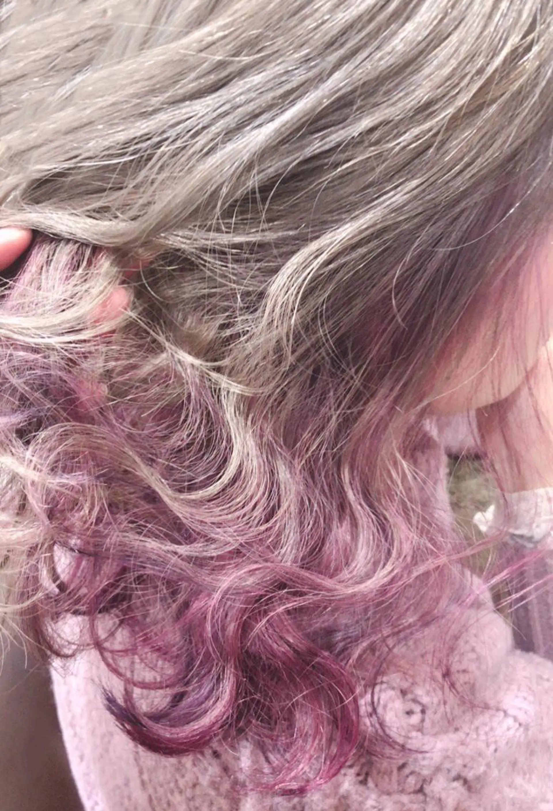 ロング カラー インナーカラー ヘアカラー 山本 琴乃🦭のヘアスタイル