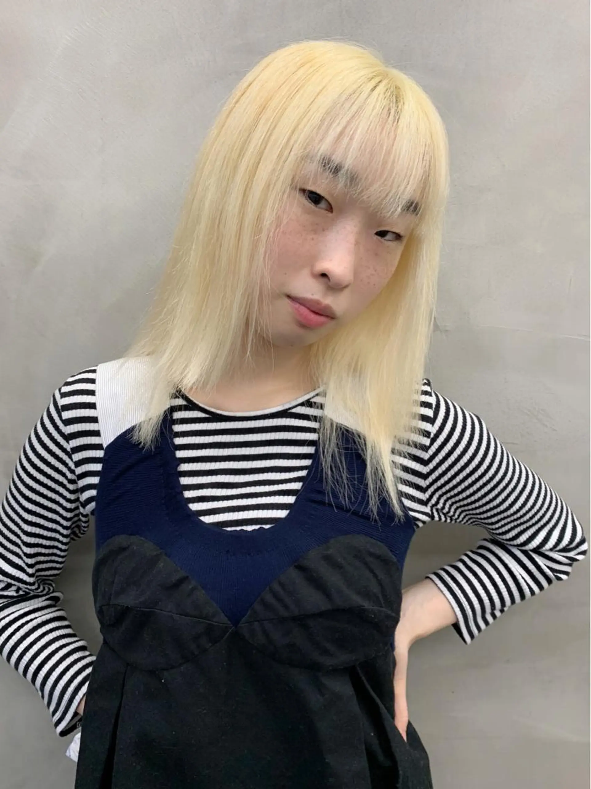 ミディアム カラー suu所属・🐝 hachi🐝のヘアスタイル