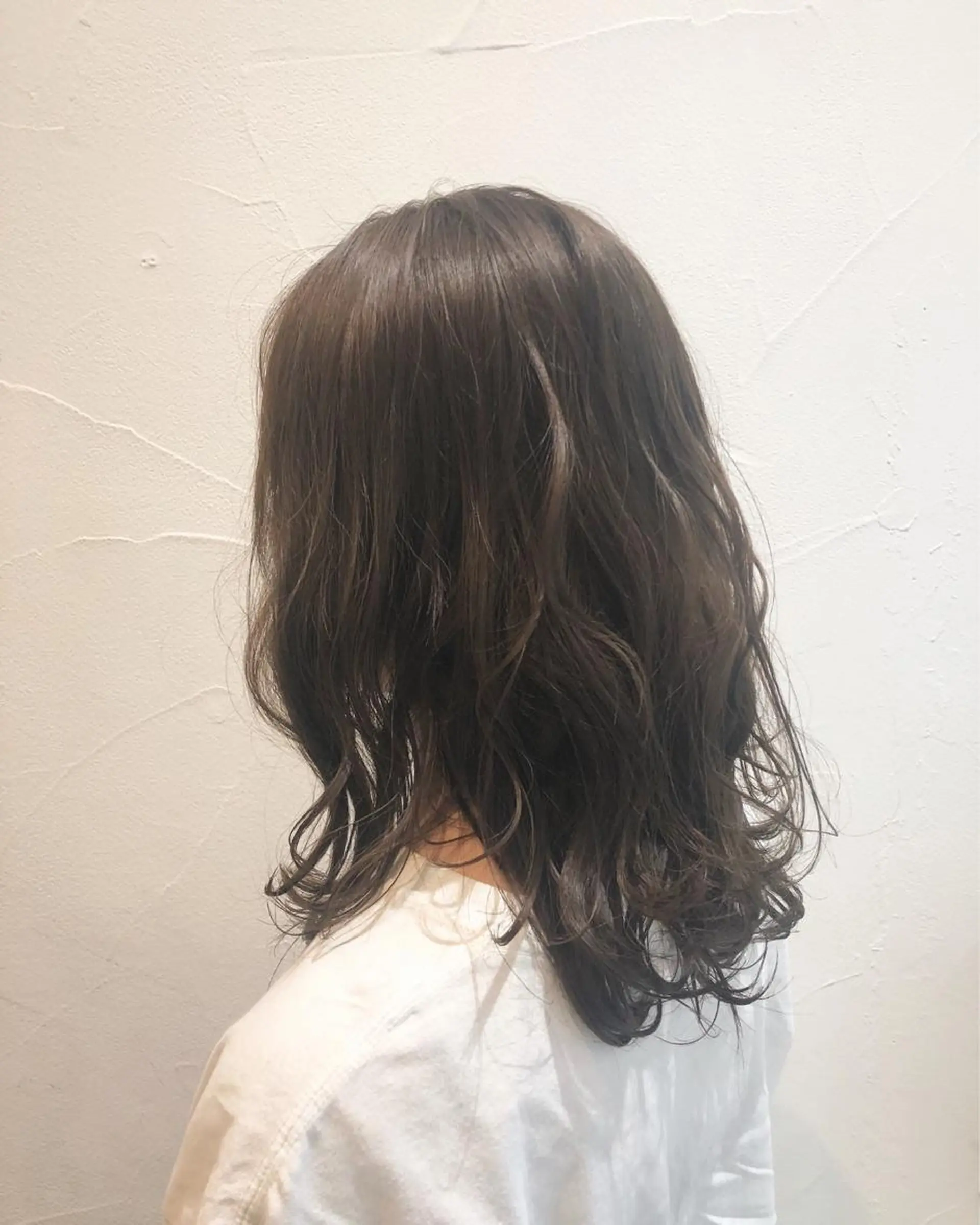 カラー グレージュ ハイライトカラー Ash中目黒店 榊間茜のヘアスタイル