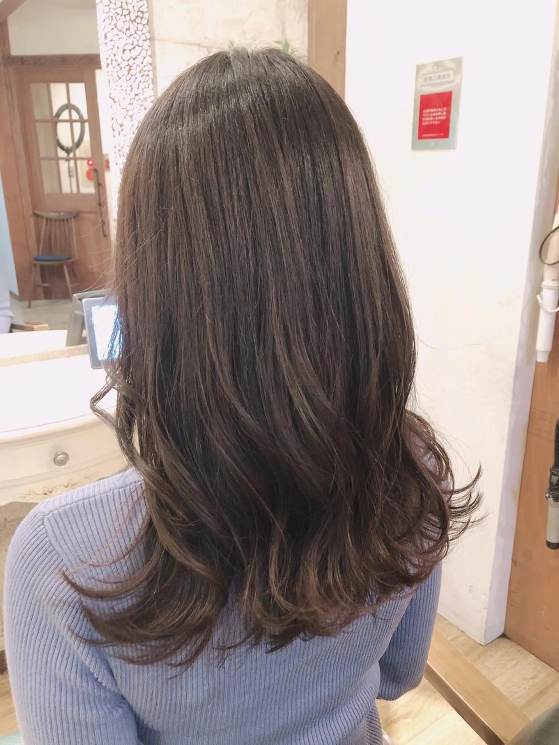 ミディアム カット ヘアカラー トリートメント La fith yukinoのヘアスタイル
