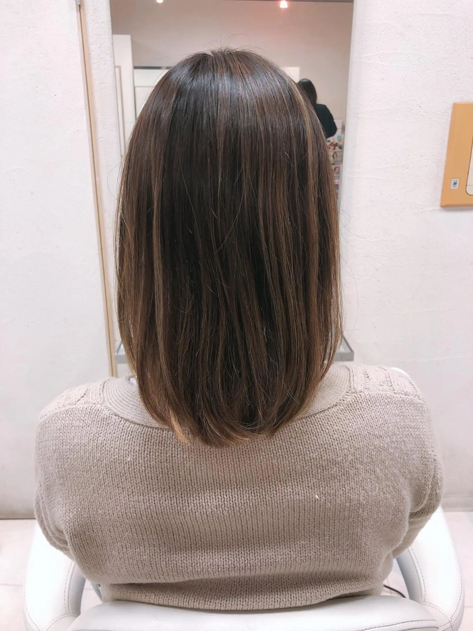 ミディアム 阿部 美咲のヘアスタイル