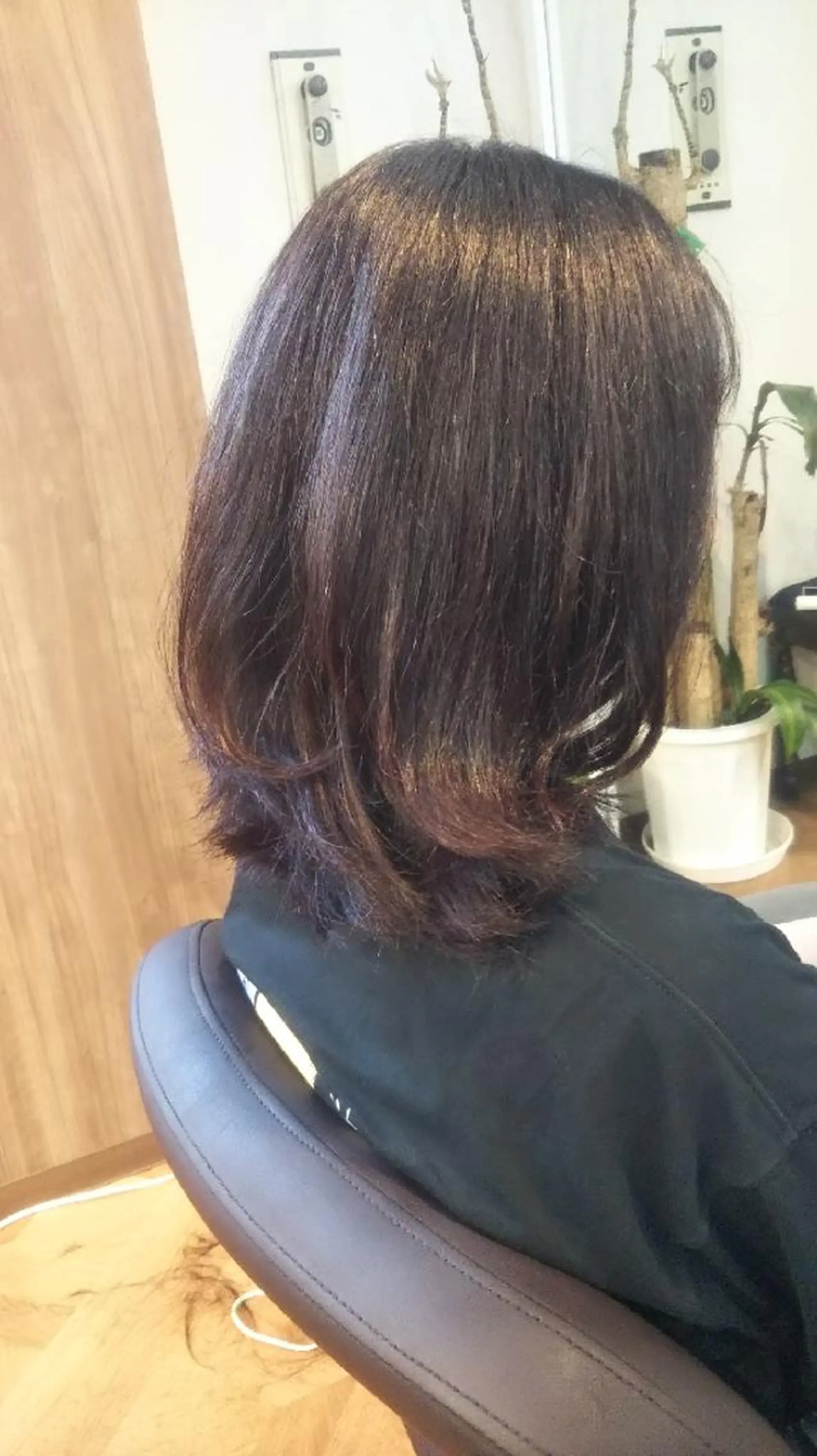 ミディアム カラー 久村 奈菜のヘアスタイル