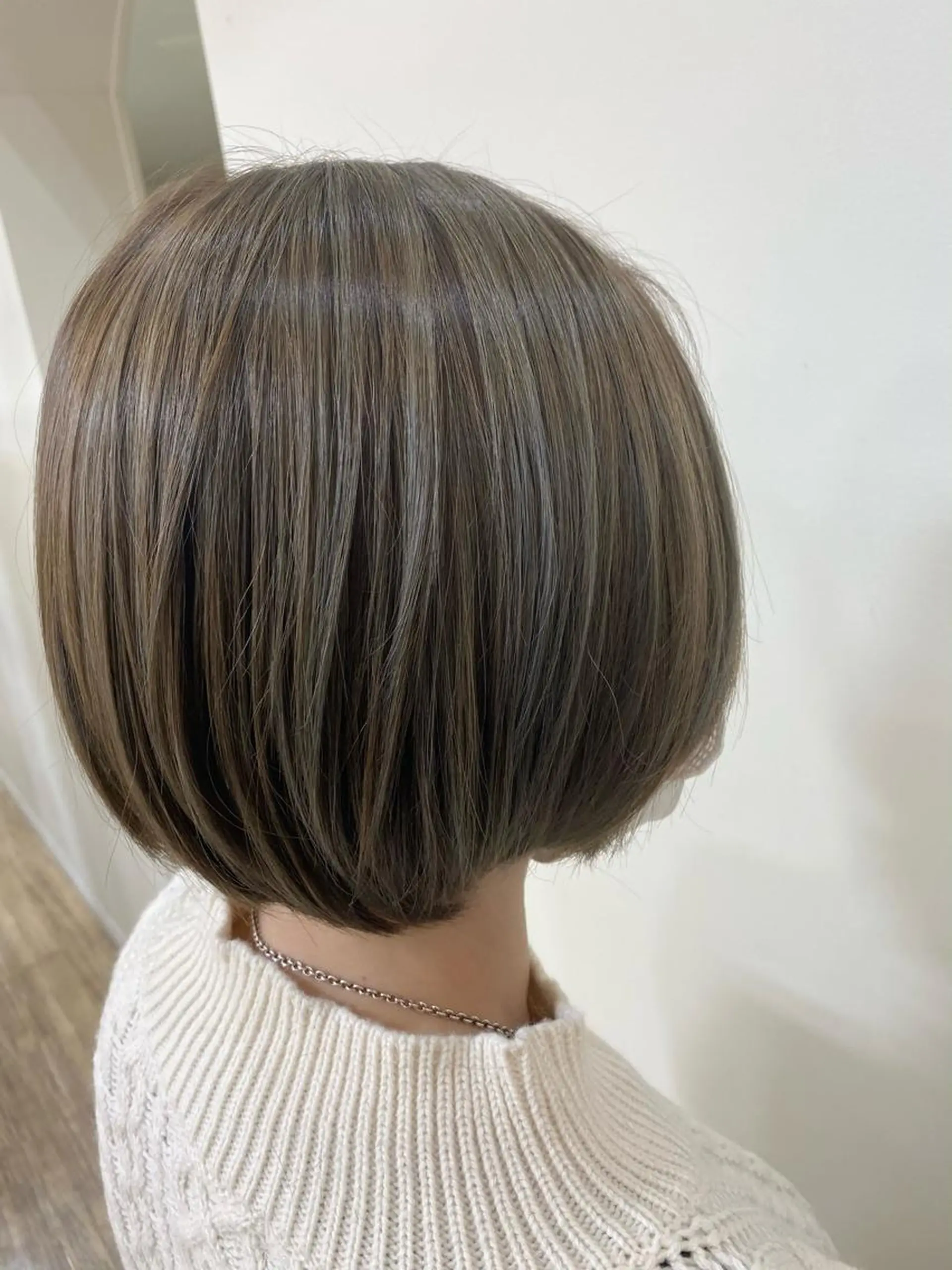 カラー SALOWIN栄 高須大貴のヘアスタイル