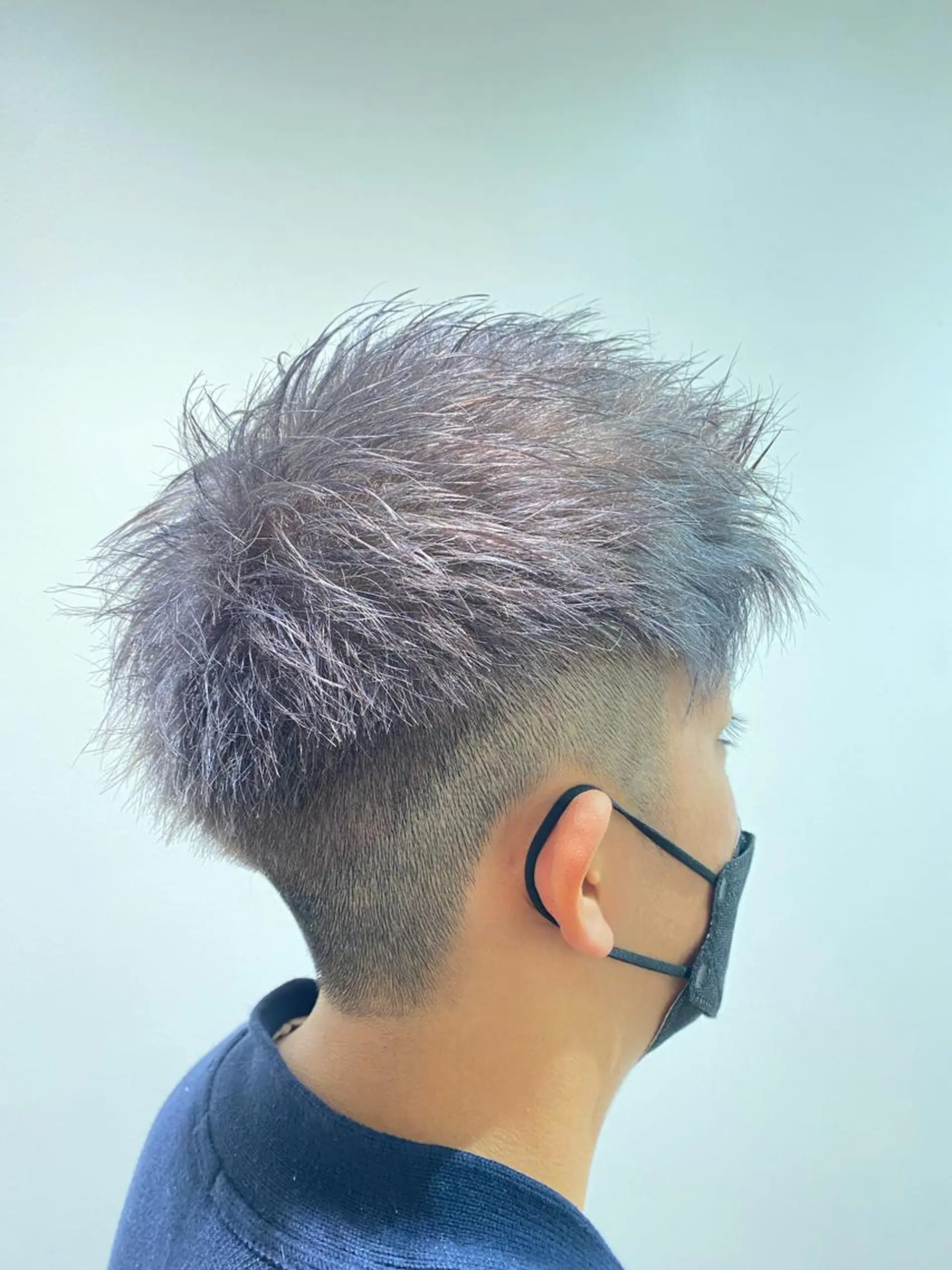 ショート カラー メンズ メンズブリーチ ブリーチ シルバー カット ヘアカラー トリートメント ショート、メンズ 一日1名限定枠⚡️のヘアスタイル