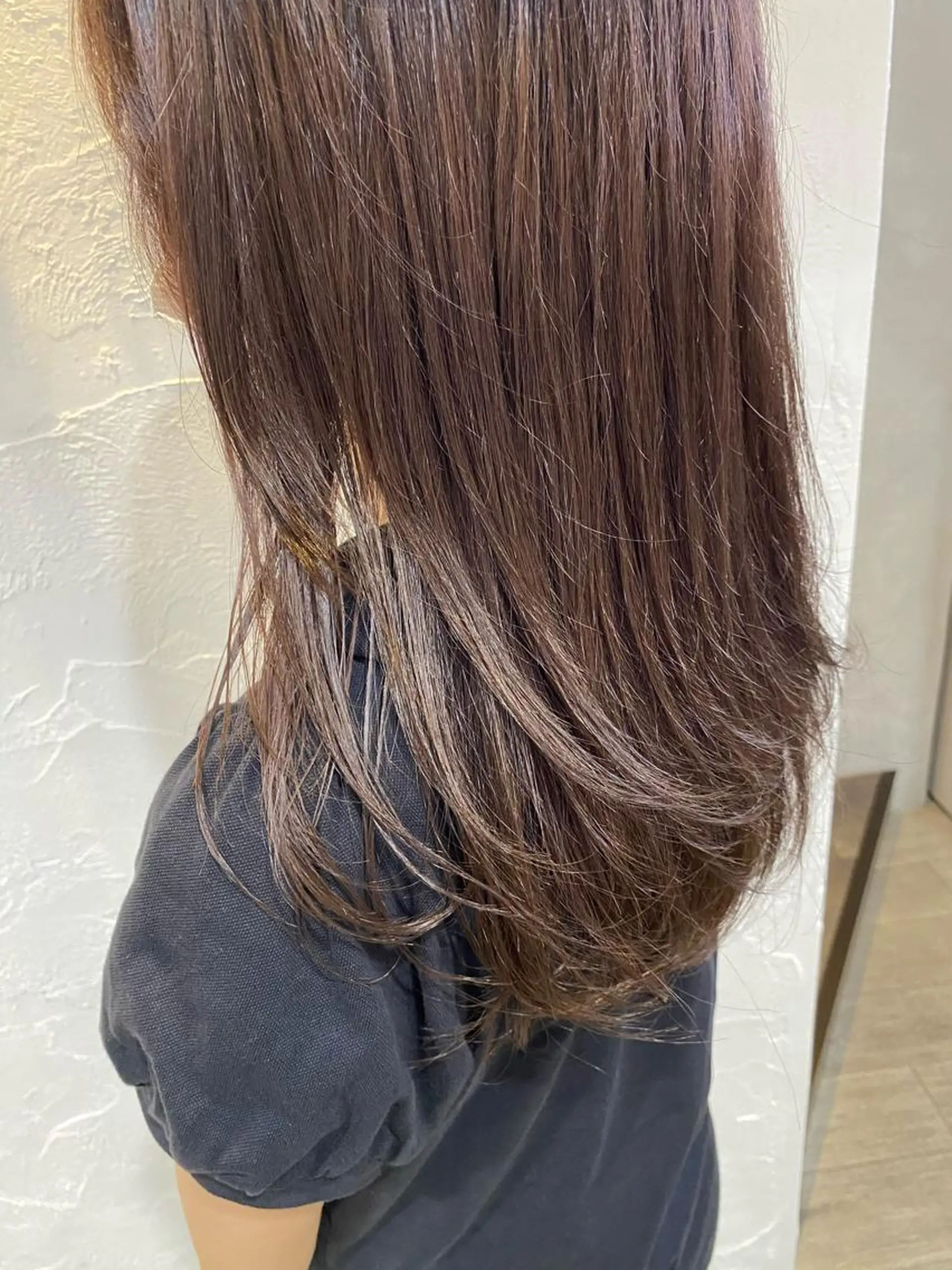 カラー パーマ メンズ メンズブリーチ ブリーチ ボルドーカラー 透明感カラー Keshiki大名 安部 真輝のヘアスタイル