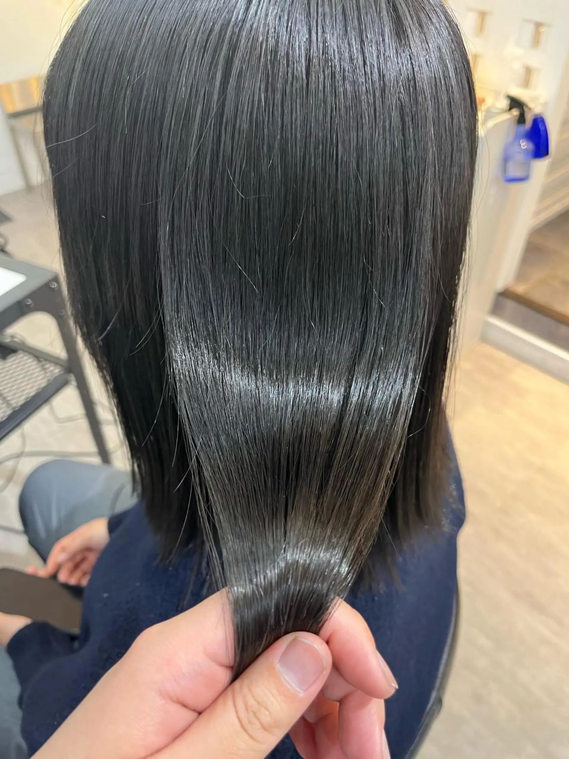 ミディアム 中村 彩夏のヘアスタイル