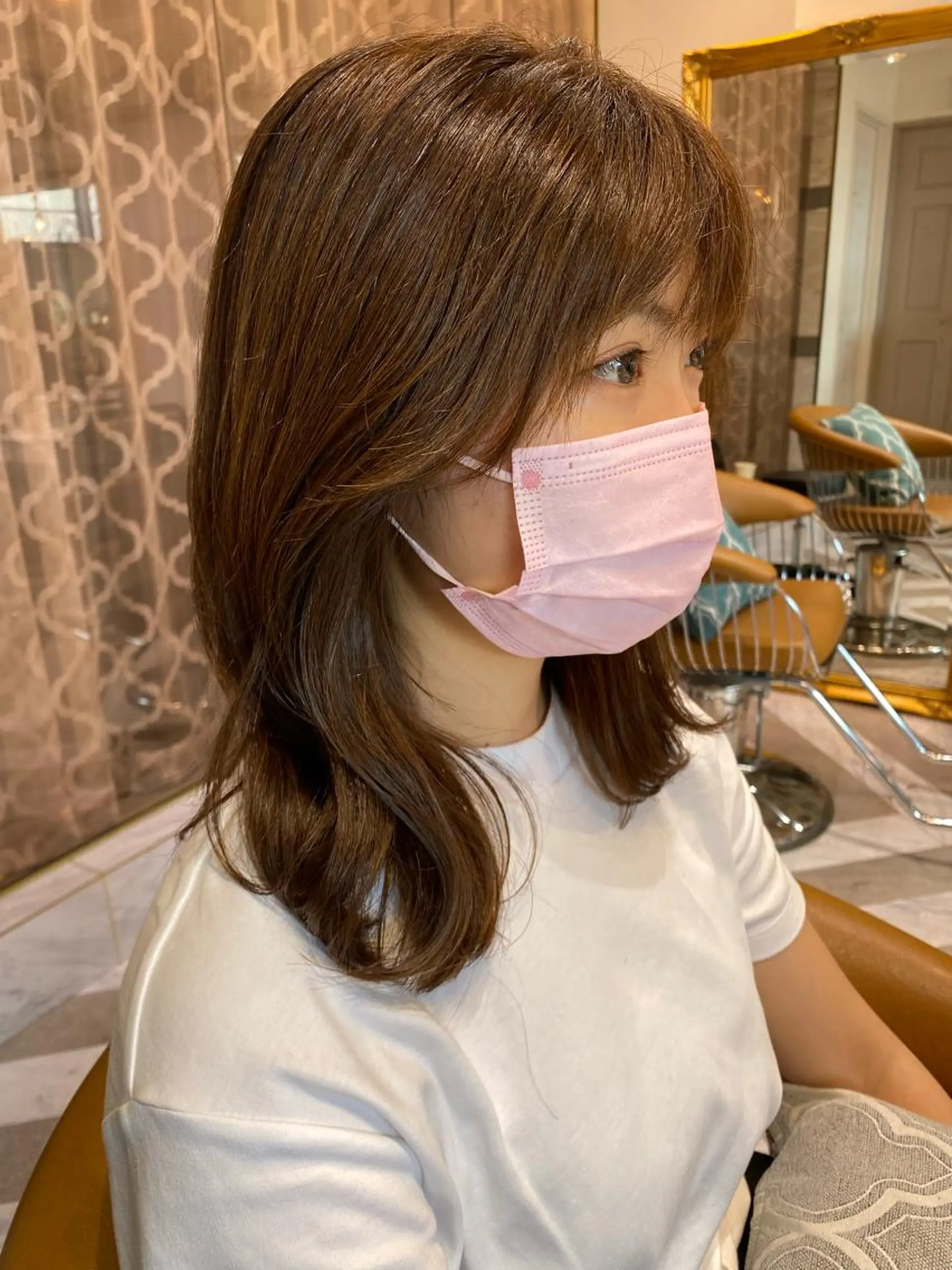 ミディアム 韓国風ヘア カット ヘアカラー トリートメント レイヤーカット /透明感カラー西田のヘアスタイル