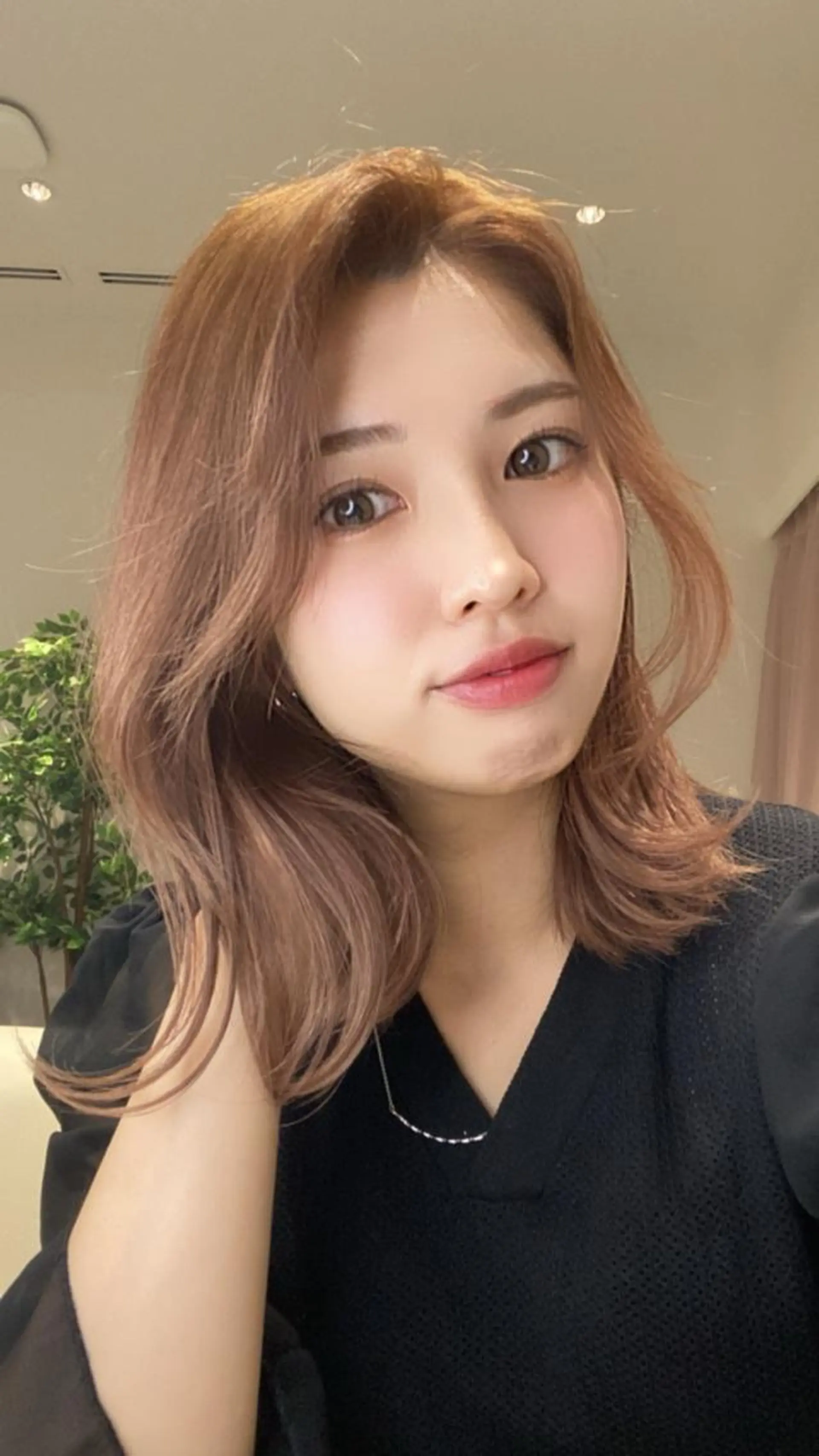 ミディアム カラー パーマ ヘアアレンジ ボブレイヤー アディクシーカラー 透明感カラー イルミナカラー ボブ カット ヘアカラー トリートメント ヘアセット 小野寺瑞希 /最小顔カットのヘアスタイル