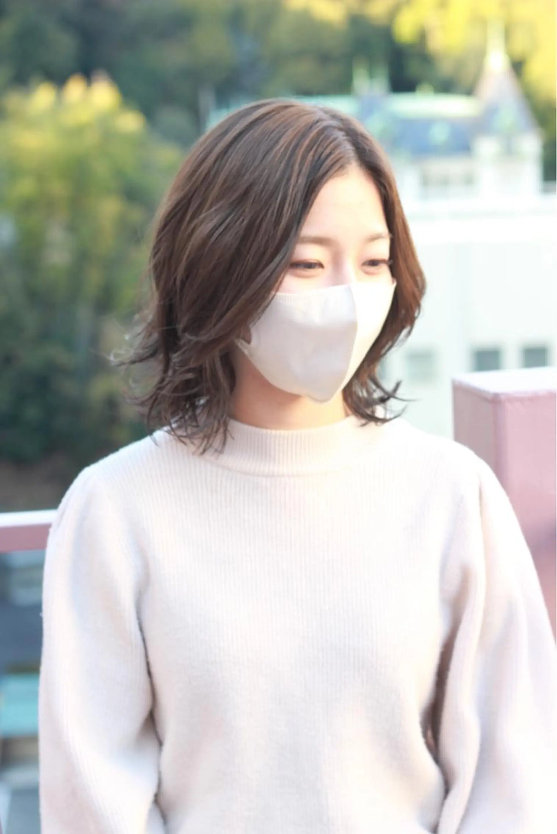 ミディアム カラー グレージュ Viage （ビアージュ）のヘアスタイル