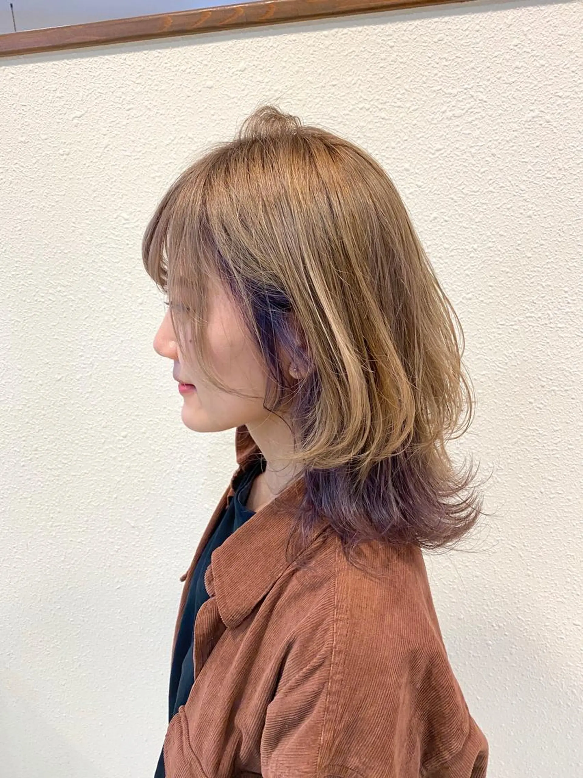 ミディアム 中川 茜里のヘアスタイル