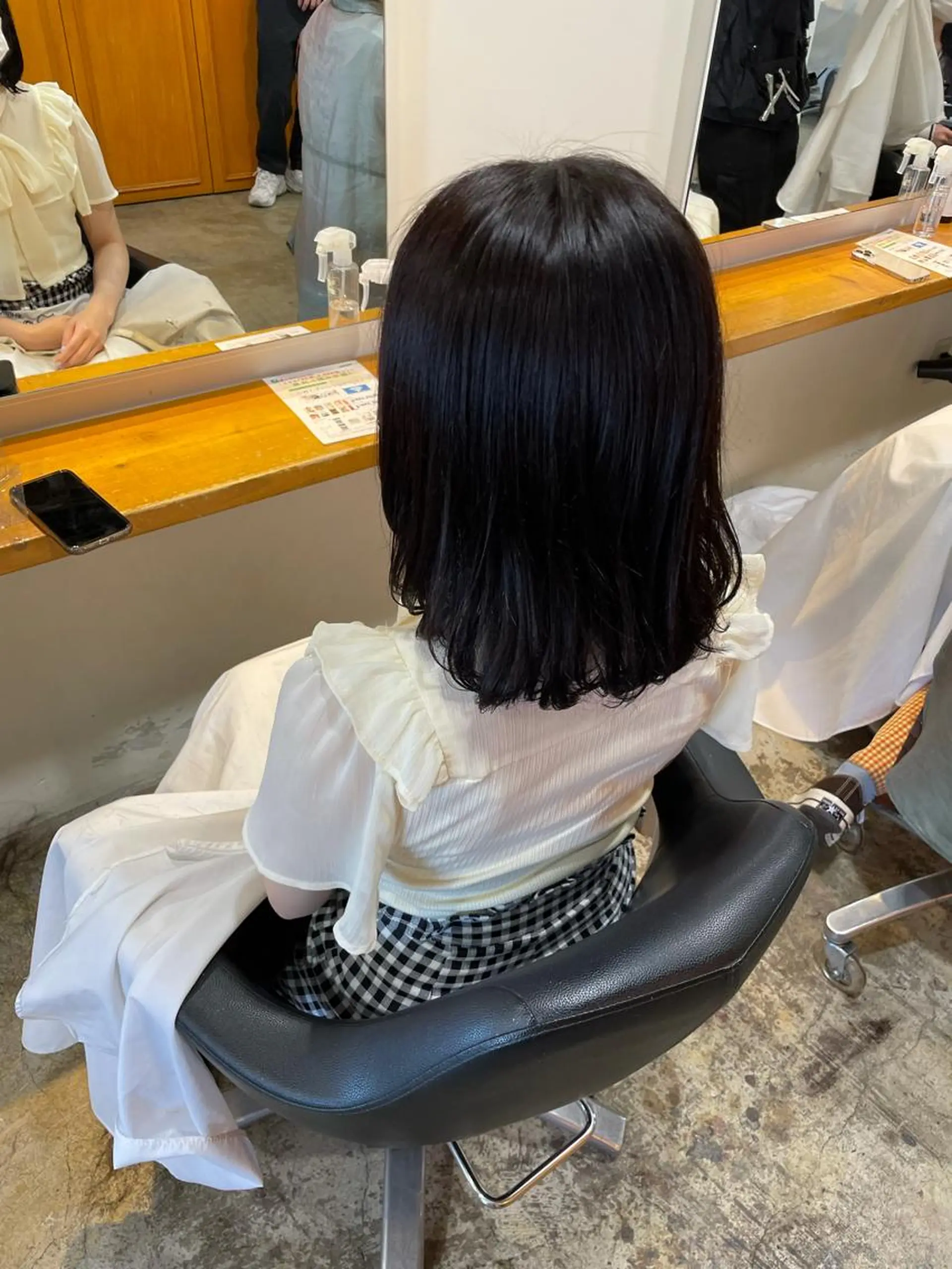 ミディアム カラー 透明感カラー カット ヘアカラー トリートメント MIOベージュカラー 柔らかいカラーのヘアスタイル