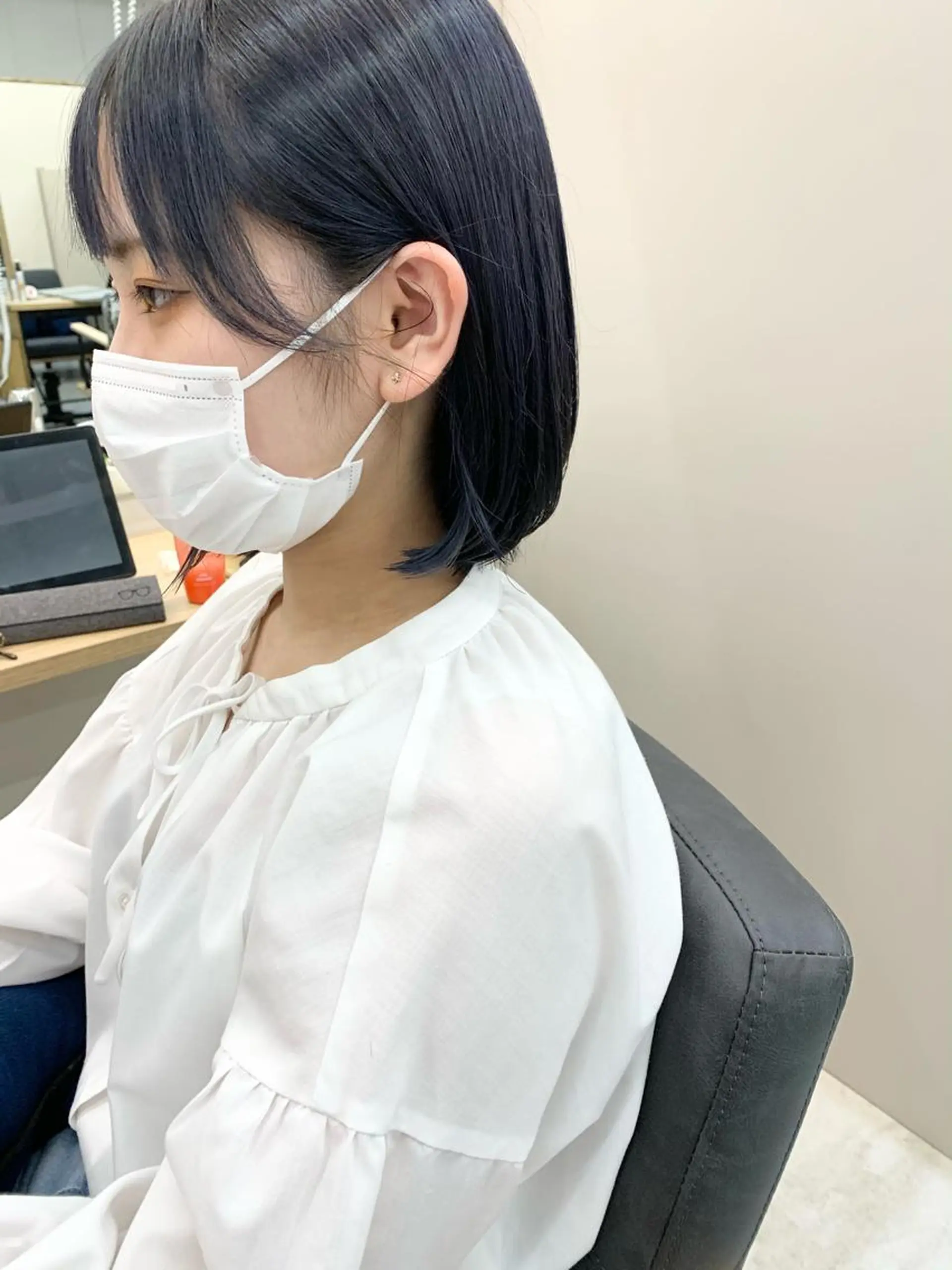 ショート カラー 黒髪 ブルーカラー ブルーブラック カット ヘアカラー 樫原裕二/レイヤー カット/透明感カラーのヘアスタイル