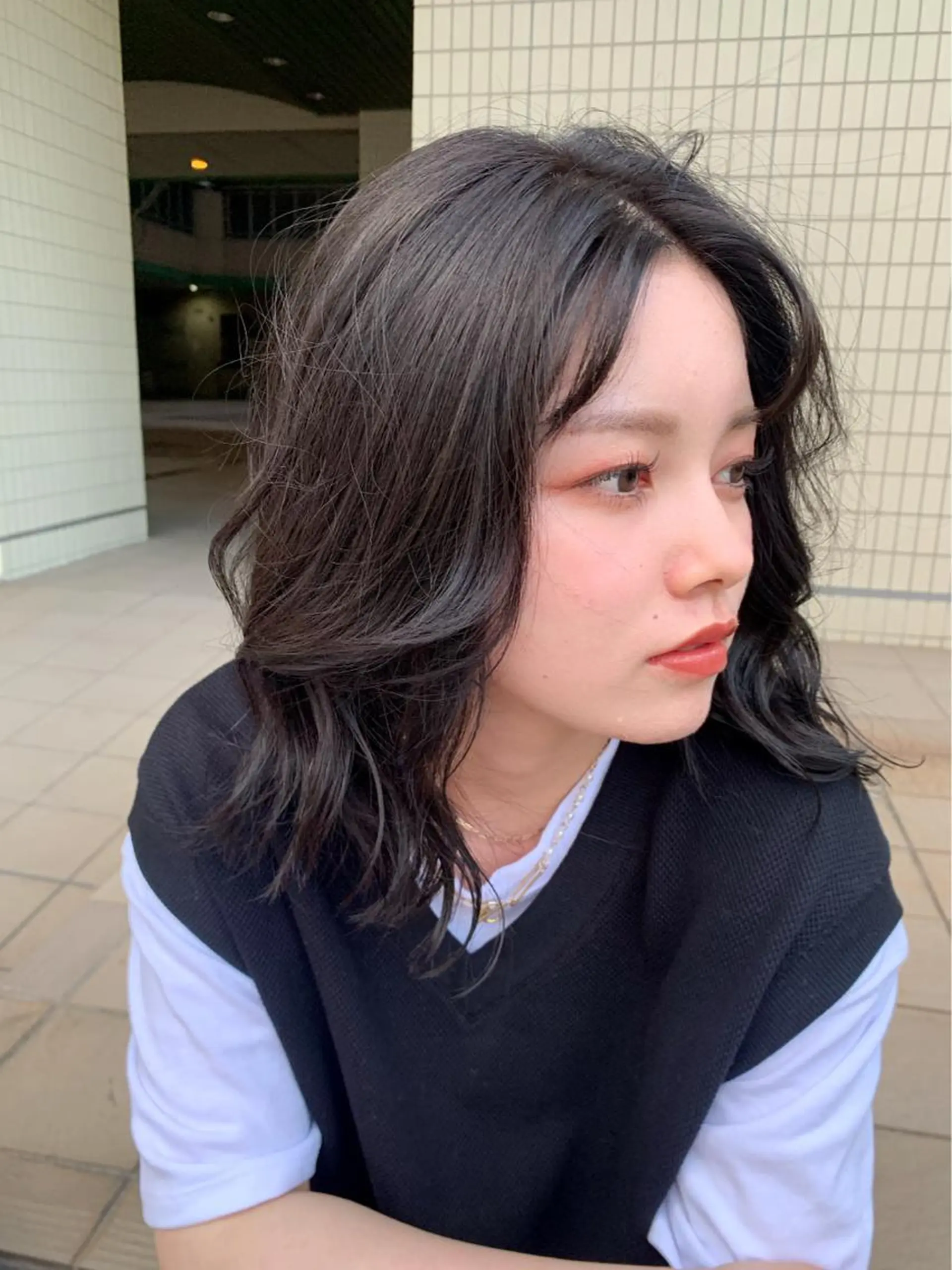 ミディアム カラー 黒髪 ブリーチ 透明感カラー 韓国ヘア特化🇰🇷 心斎橋【ユリカ】のヘアスタイル