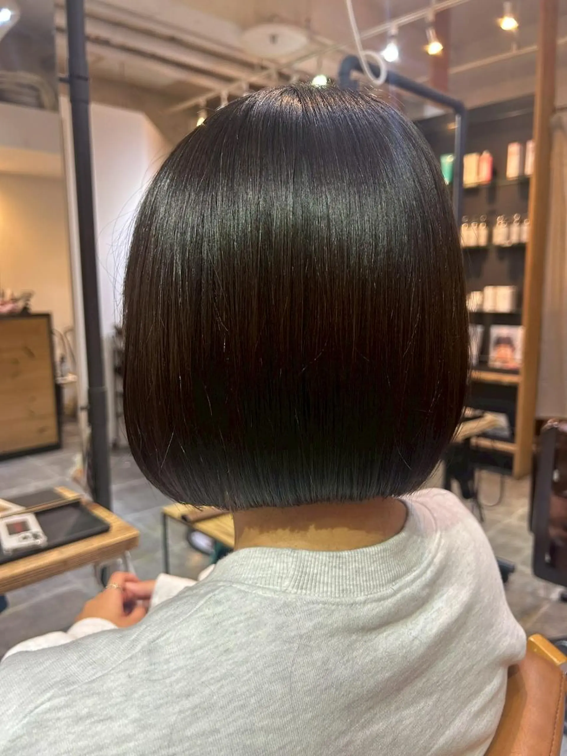 ショート カラー ショートボブ バレイヤージュ ブリーチ ダブルカラー ハイライトカラー カット ヘアカラー トリートメント N° il duca 札幌のヘアスタイル