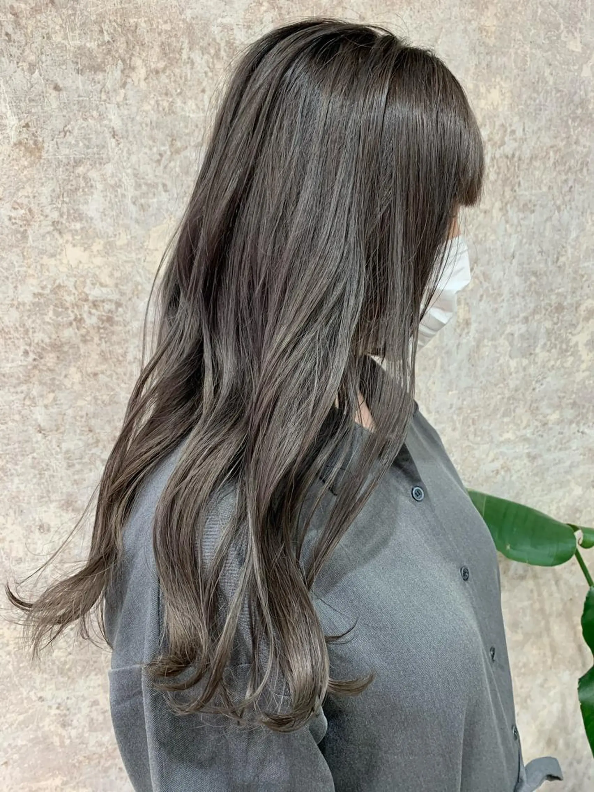 ロング カラー ブリーチ グレージュ Ripps長居所属・メテオ ／ヘアカラー 西川菜実のヘアスタイル