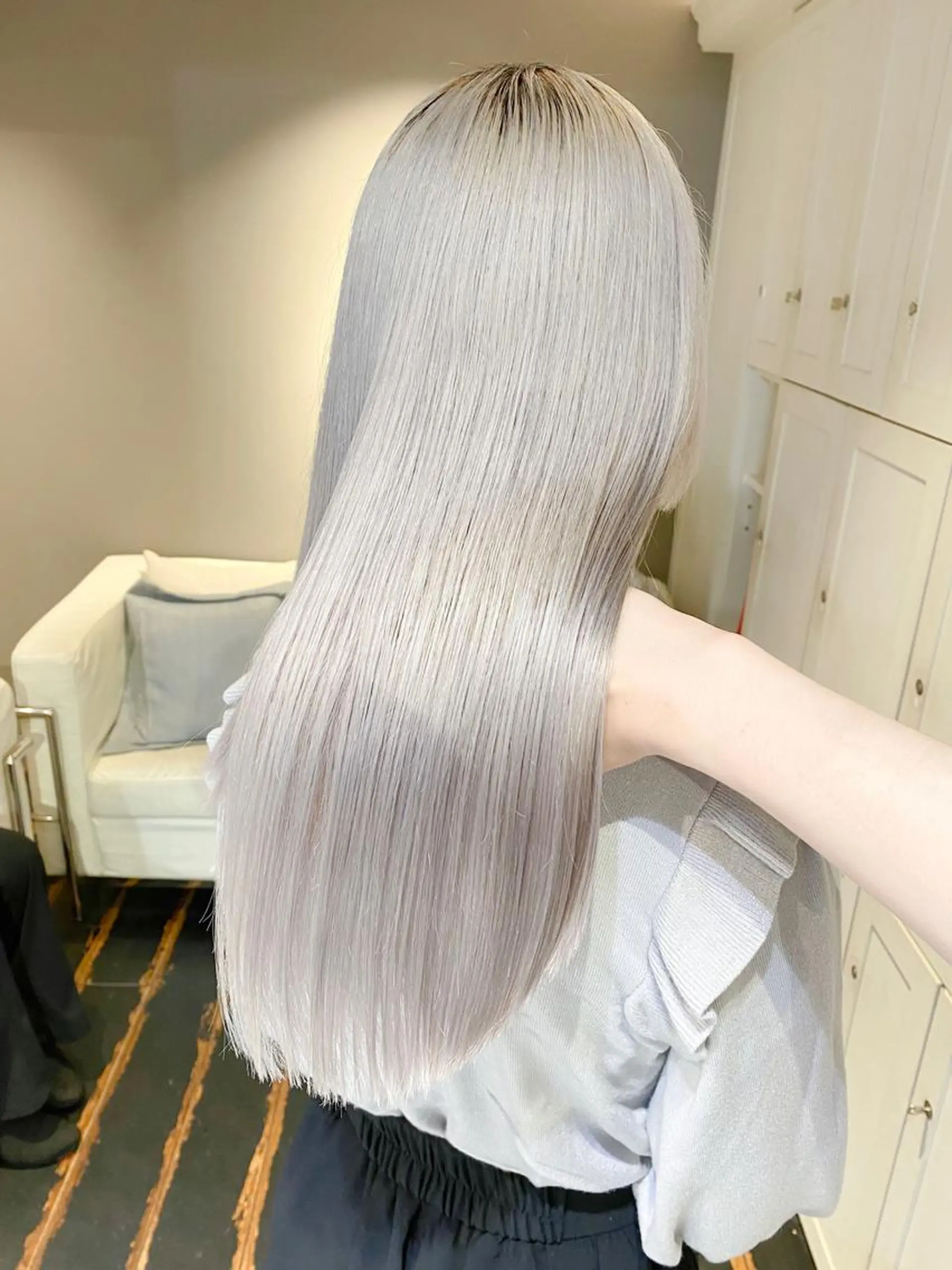 ロング カラー 切りっぱなしボブ レイヤー/縮毛矯正のヘアスタイル