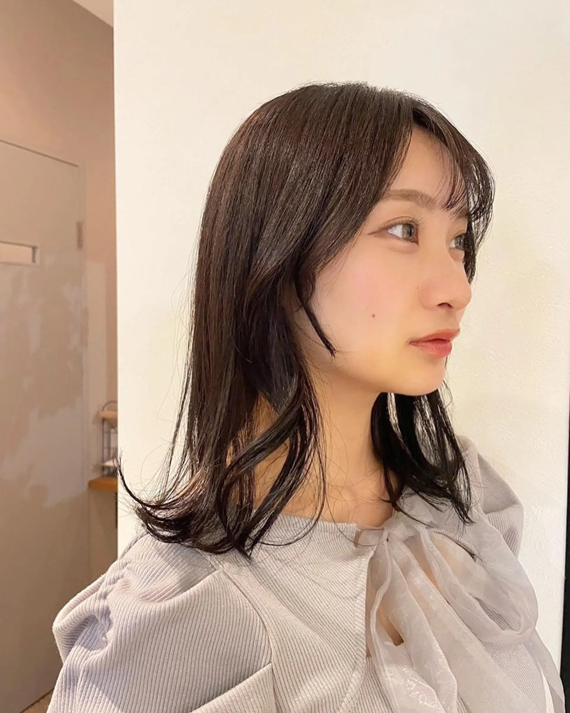 カラー ブラウンカラー ショコラブラウン 大賀 チサトのヘアスタイル